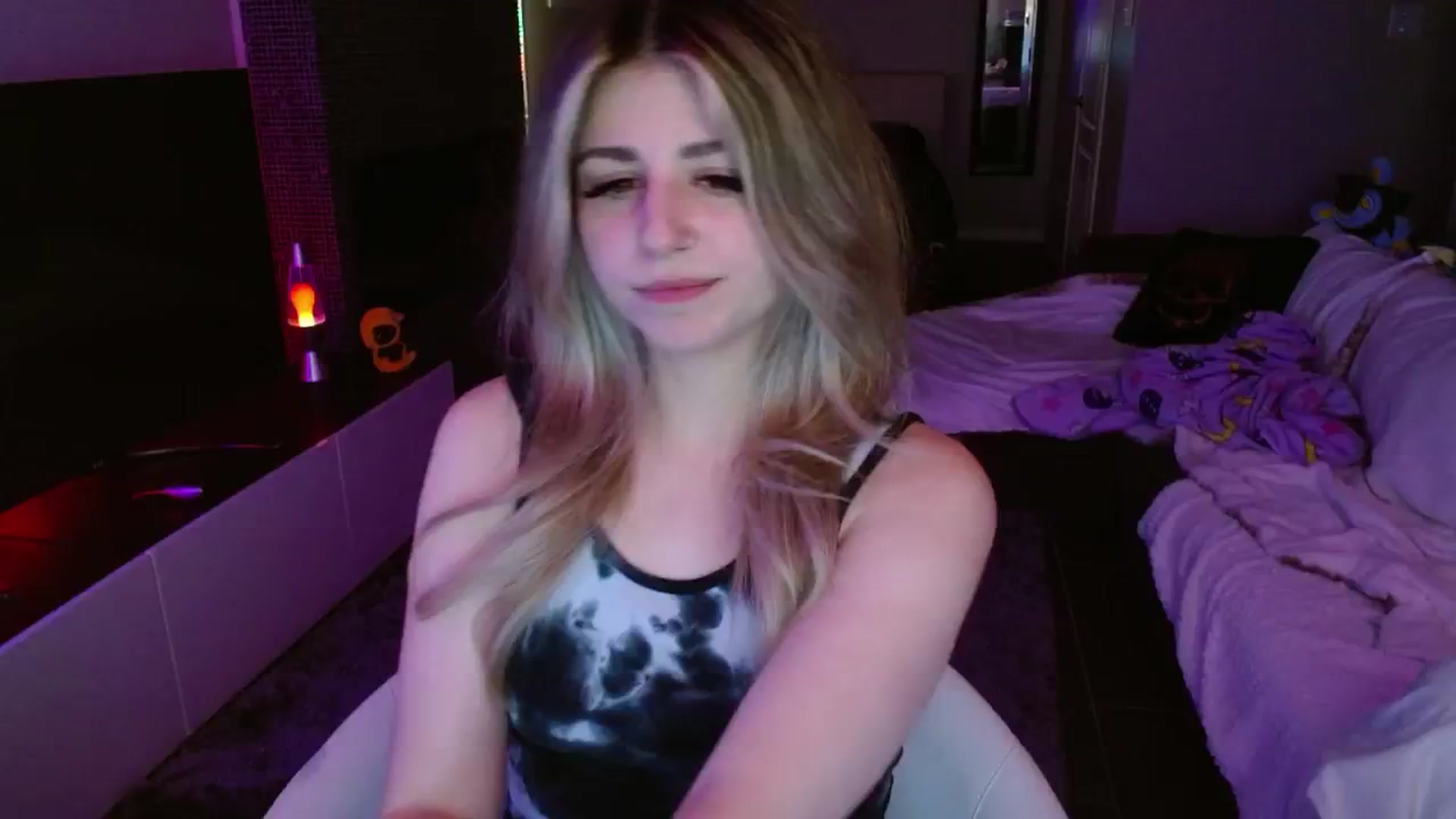 Gallery image thumbnail from Serafina's myfreecams stream on, 09/08/2024, 07:03 image 3 of 20