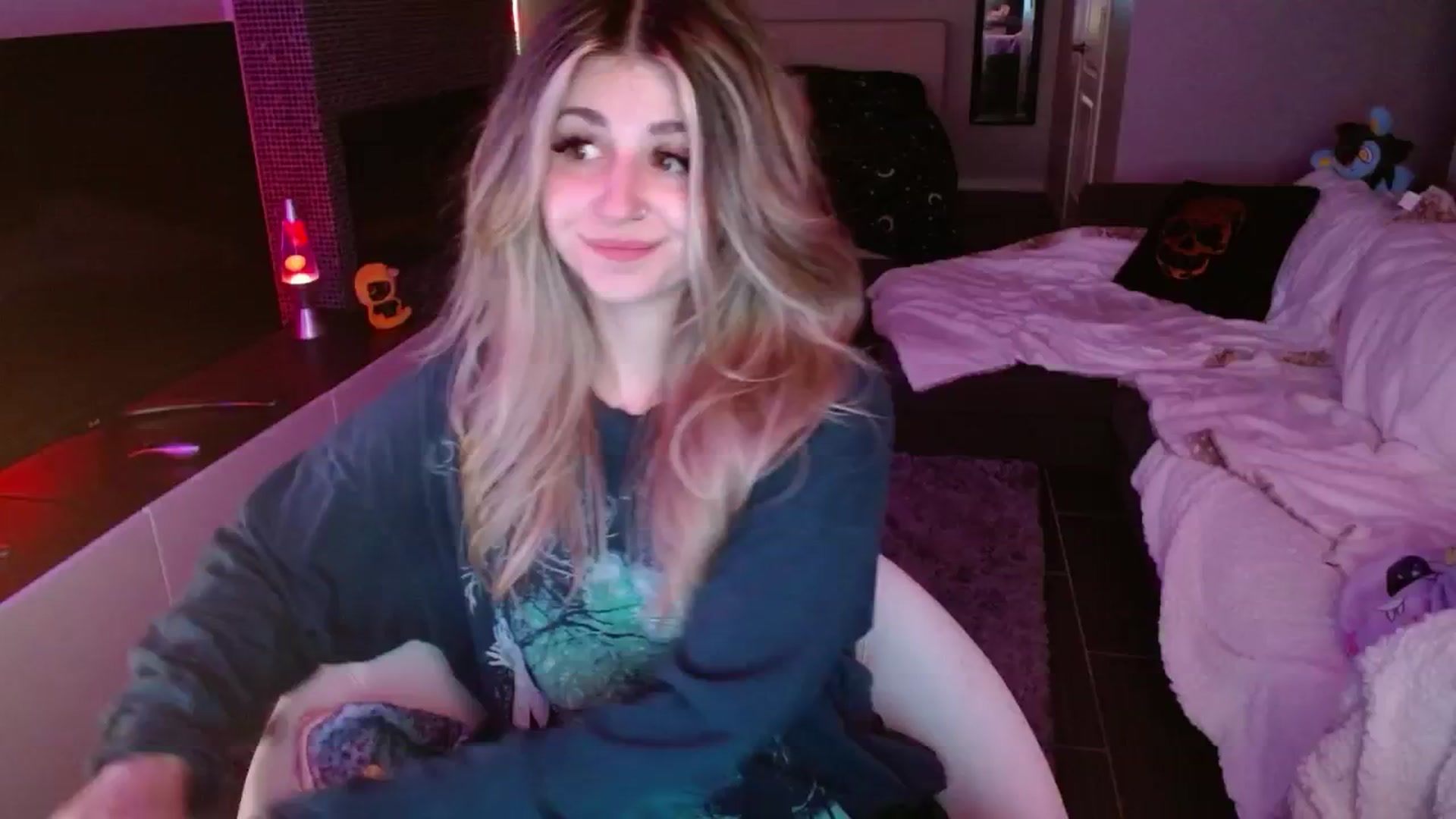 Gallery image thumbnail from Serafina's myfreecams stream on, 09/08/2024, 08:43 image 17 of 20