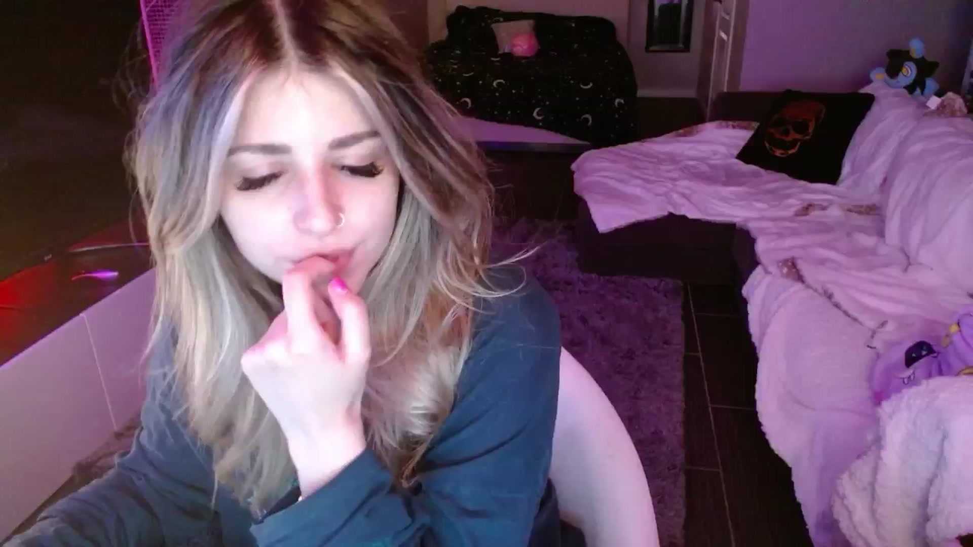 Gallery image thumbnail from Serafina's myfreecams stream on, 09/08/2024, 08:43 image 3 of 20