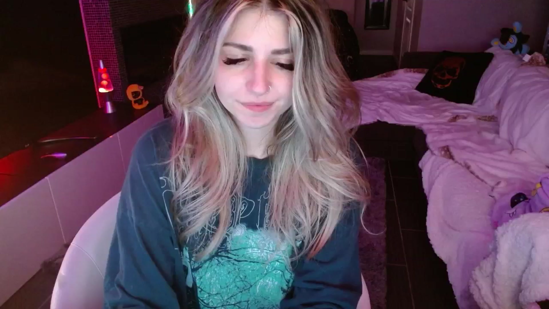 Gallery image thumbnail from Serafina's myfreecams stream on, 09/08/2024, 08:43 image 12 of 20