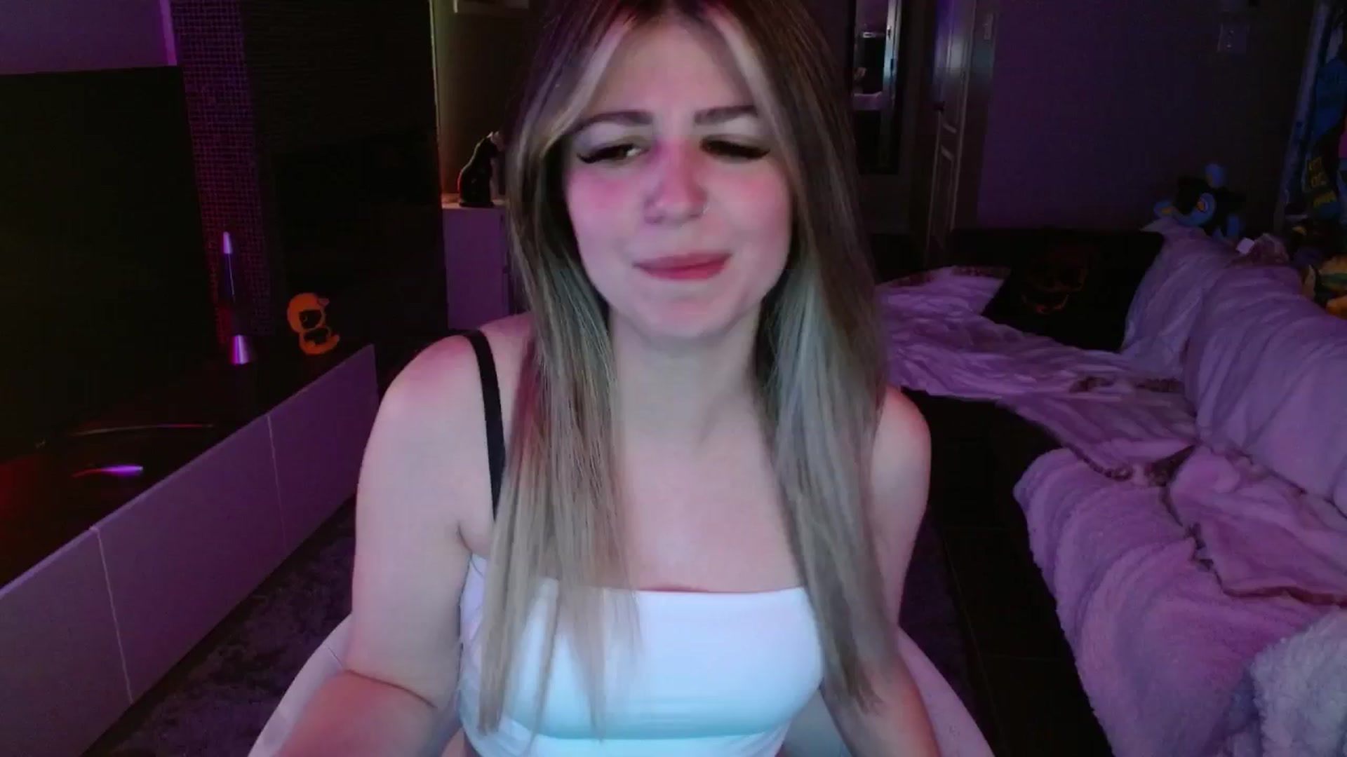 Gallery image thumbnail from Serafina's myfreecams stream on, 09/11/2024, 03:18 image 2 of 20
