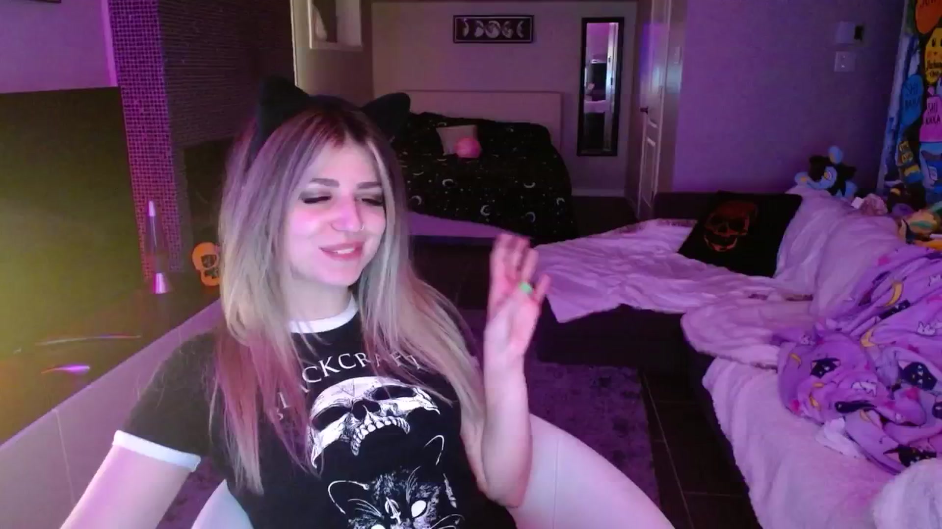 Gallery image thumbnail from Serafina's myfreecams stream on, 09/12/2024, 03:18 image 17 of 20