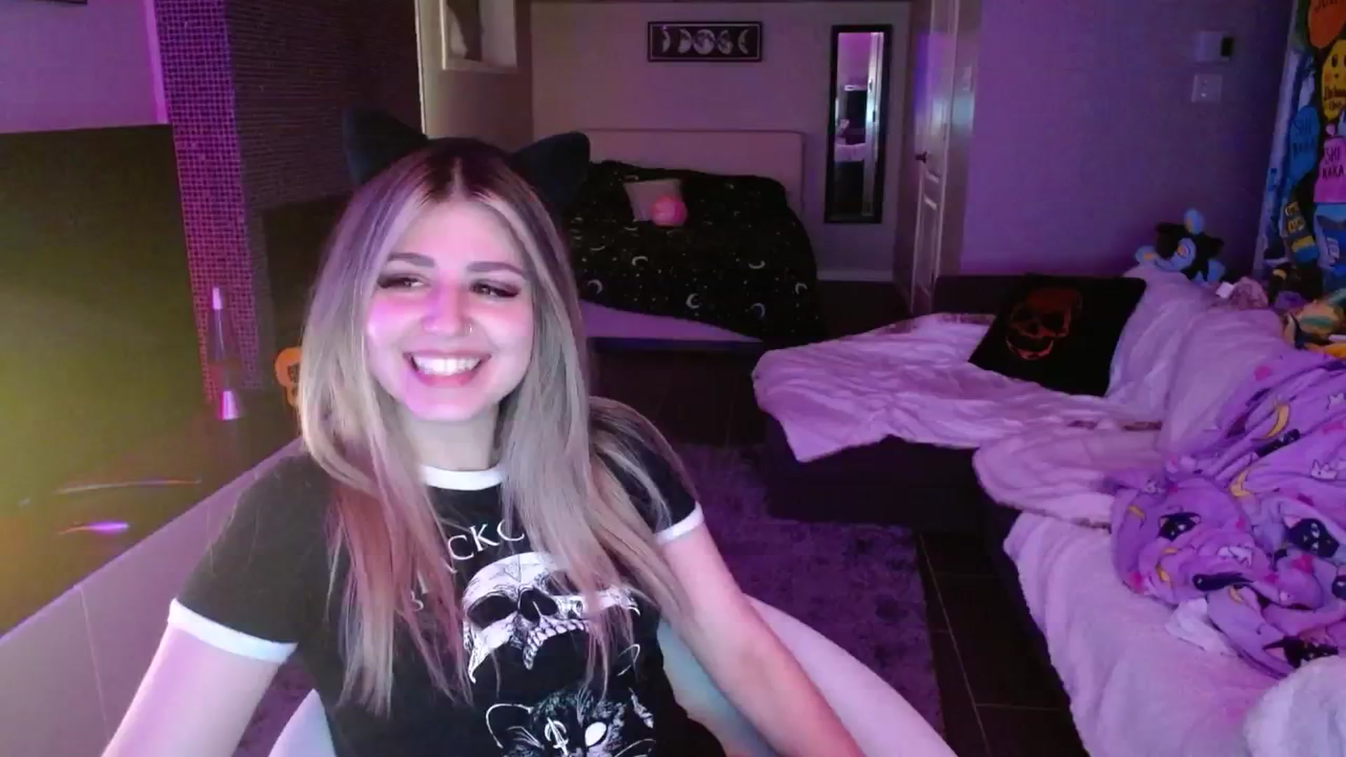 Gallery image thumbnail from Serafina's myfreecams stream on, 09/12/2024, 03:18 image 18 of 20
