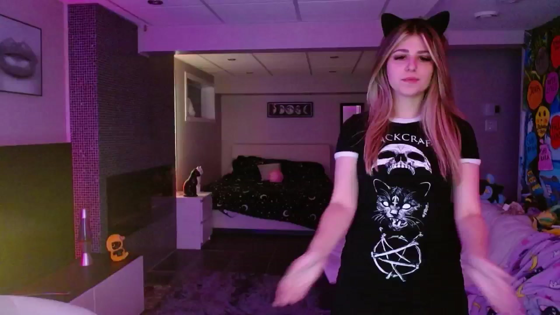 Gallery image thumbnail from Serafina's myfreecams stream on, 09/12/2024, 04:27 image 7 of 20