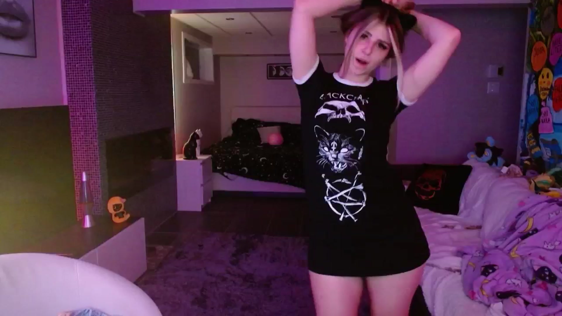 Gallery image thumbnail from Serafina's myfreecams stream on, 09/12/2024, 04:27 image 6 of 20