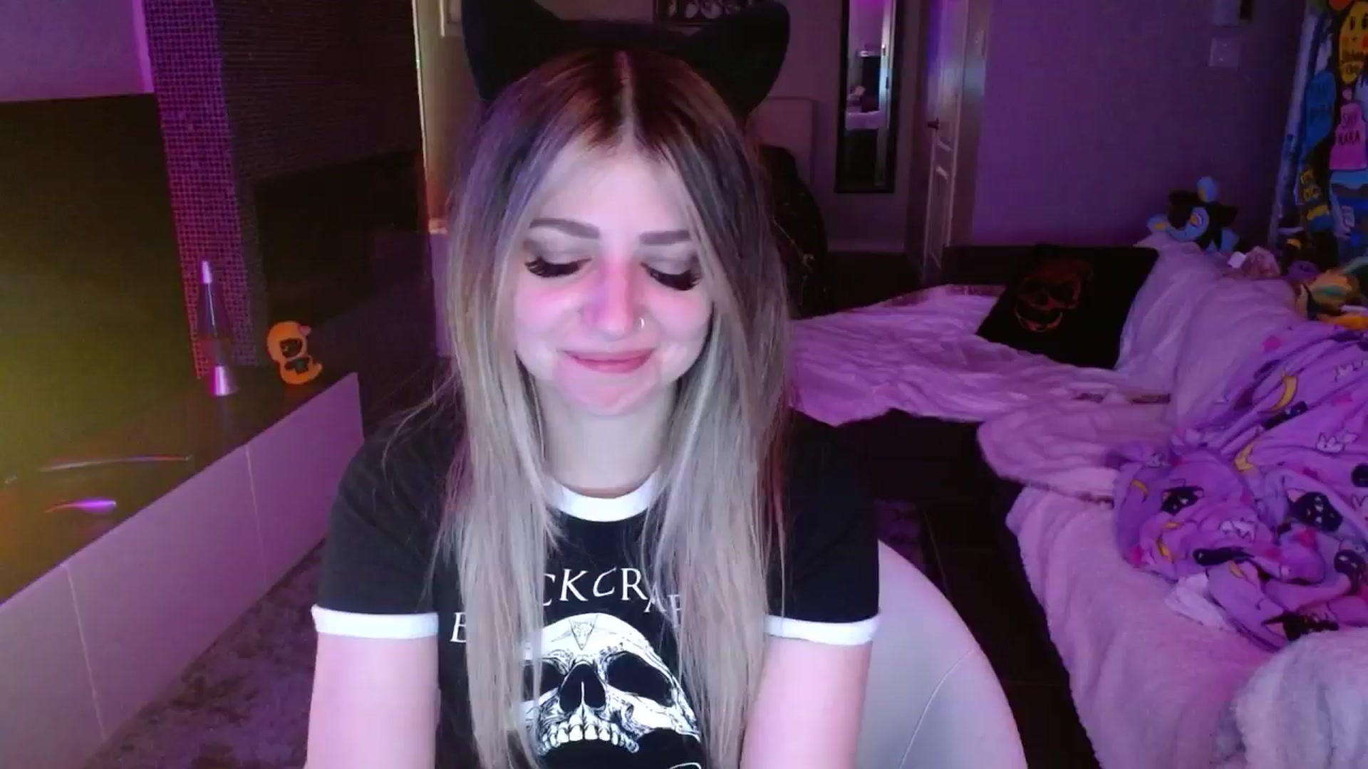 Gallery image thumbnail from Serafina's myfreecams stream on, 09/12/2024, 04:27 image 17 of 20