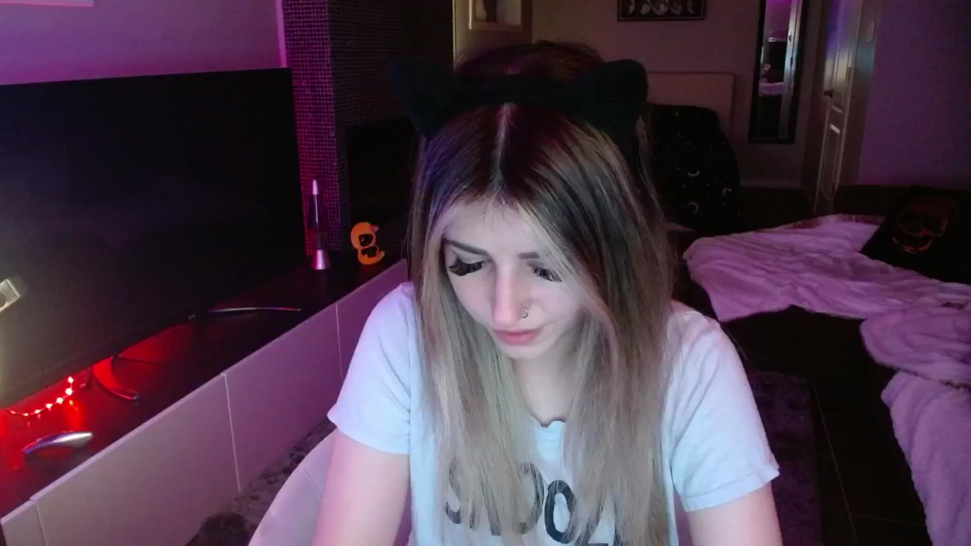 Gallery image thumbnail from Serafina's myfreecams stream on, 09/12/2024, 05:27 image 13 of 20
