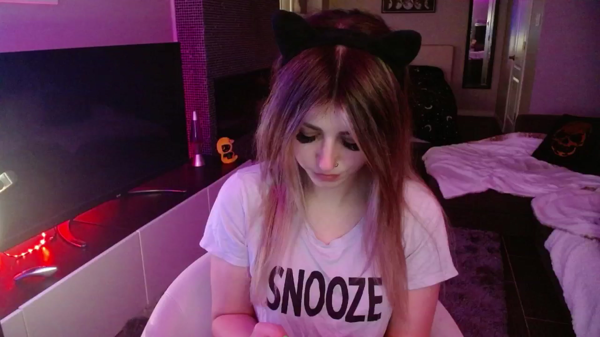 Gallery image thumbnail from Serafina's myfreecams stream on, 09/12/2024, 05:27 image 2 of 20