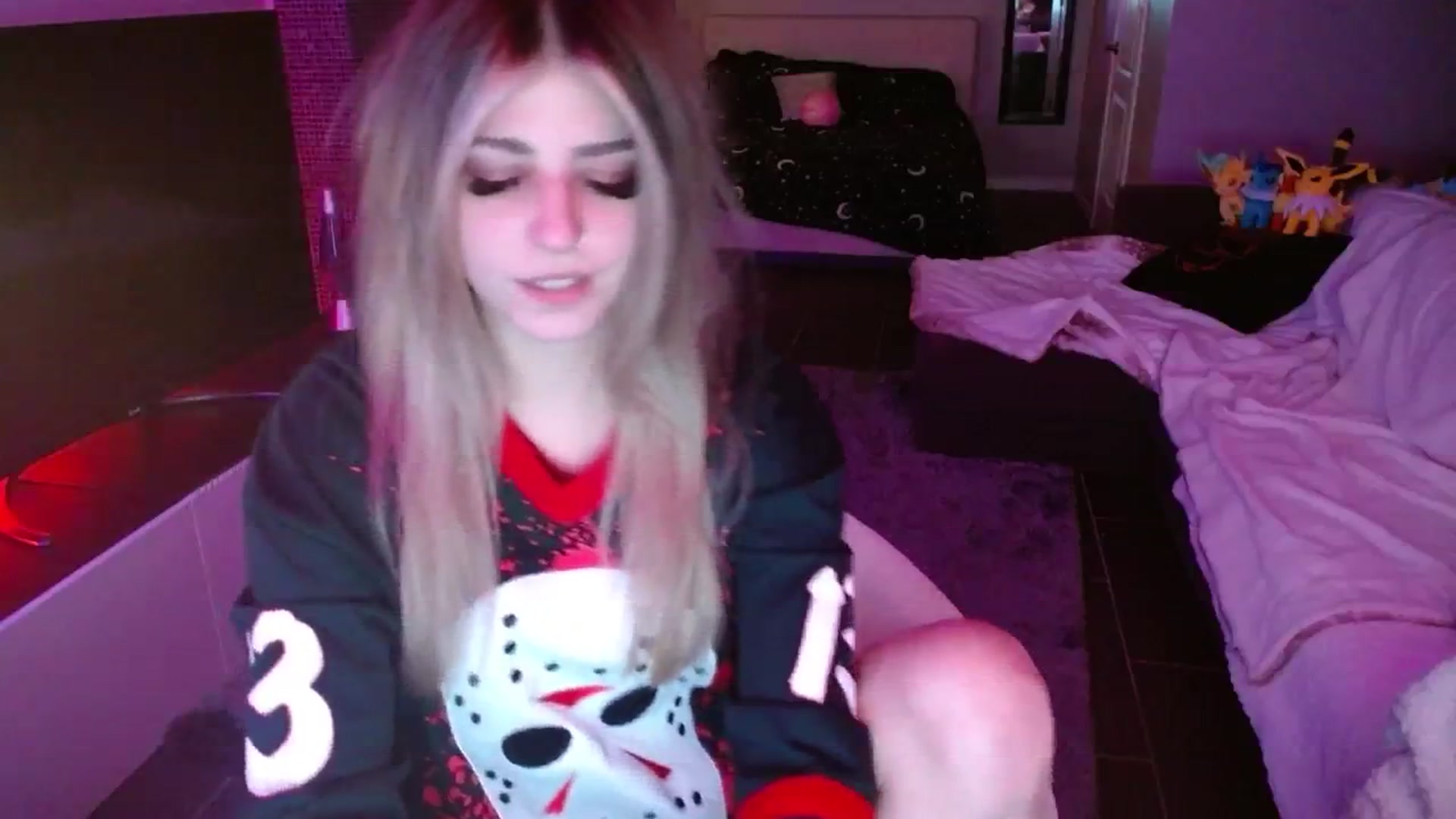 Gallery image thumbnail from Serafina's myfreecams stream on, 09/14/2024, 03:41 image 14 of 20