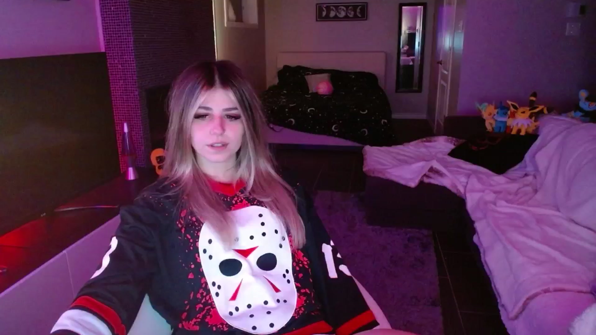Gallery image thumbnail from Serafina's myfreecams stream on, 09/14/2024, 03:41 image 11 of 20