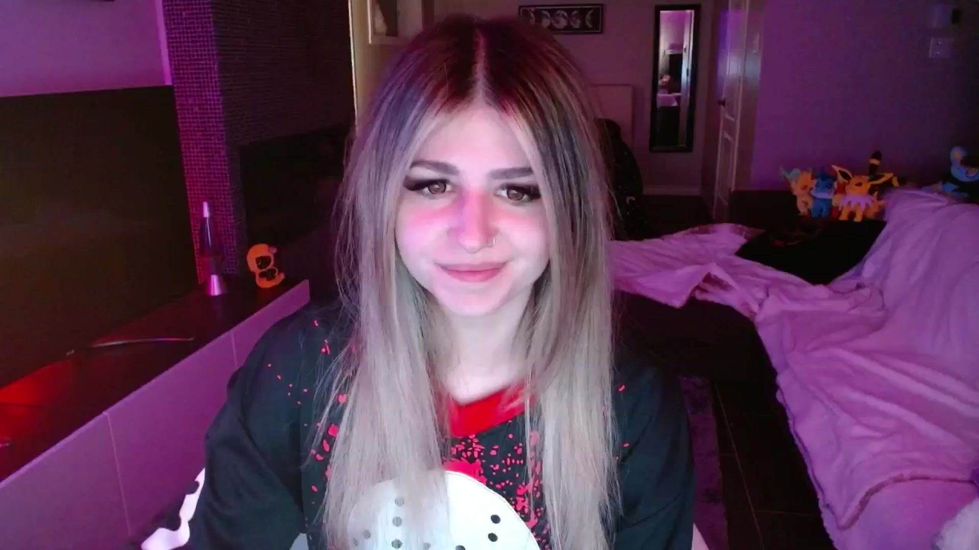 Gallery image thumbnail from Serafina's myfreecams stream on, 09/14/2024, 03:41 image 5 of 20