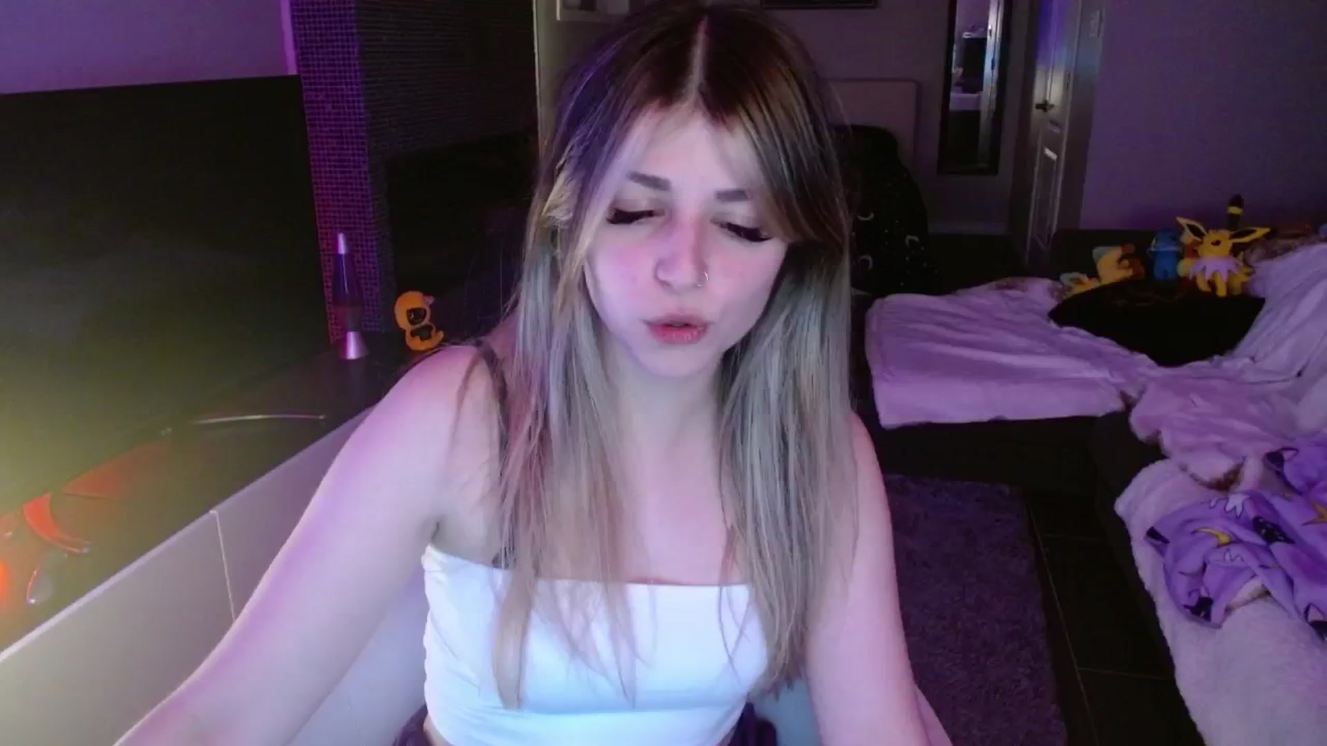 Gallery image thumbnail from Serafina's myfreecams stream on, 09/16/2024, 06:55 image 9 of 20
