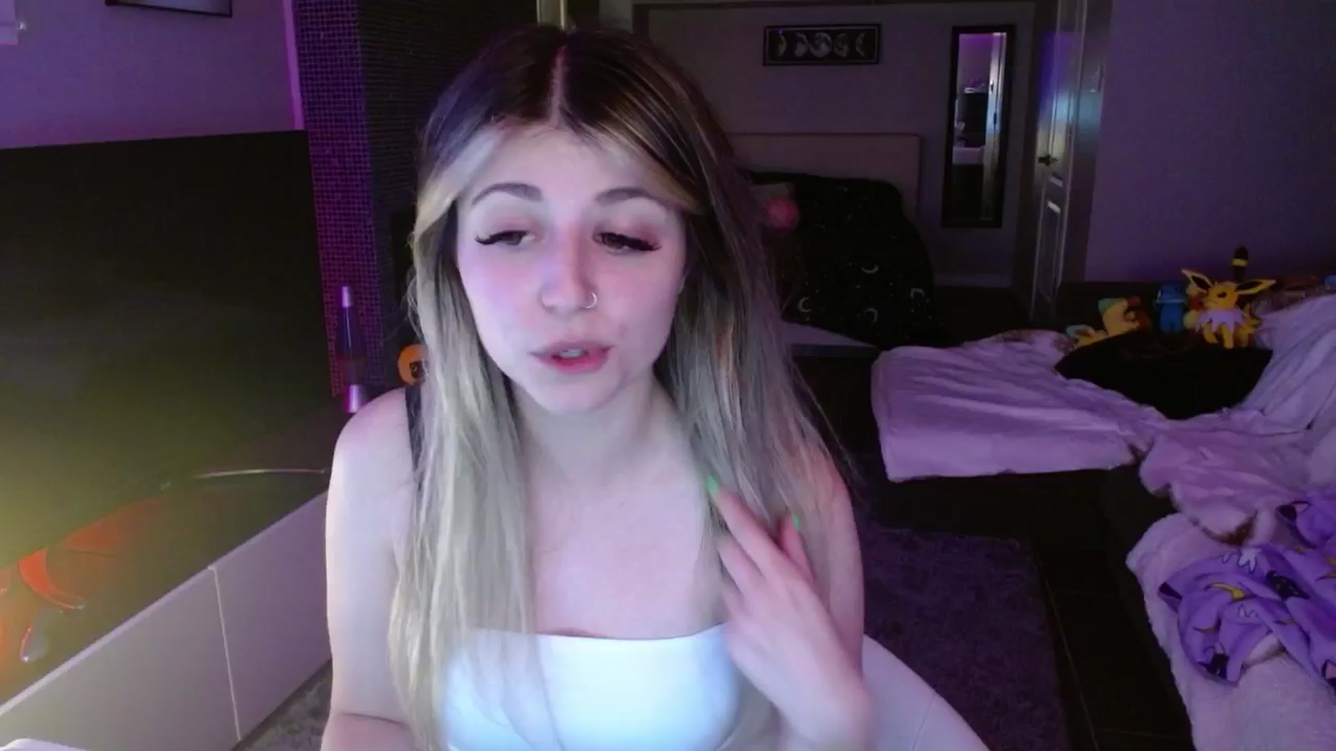 Gallery image thumbnail from Serafina's myfreecams stream on, 09/16/2024, 06:55 image 5 of 20