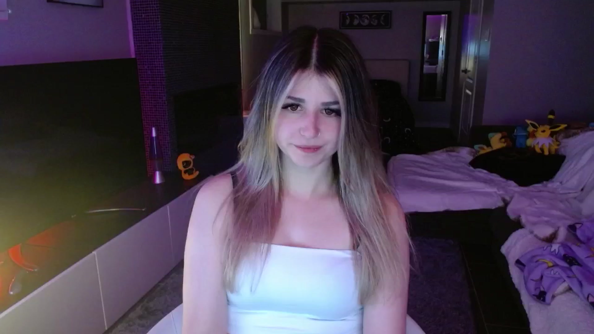 Gallery image thumbnail from Serafina's myfreecams stream on, 09/16/2024, 06:55 image 3 of 20