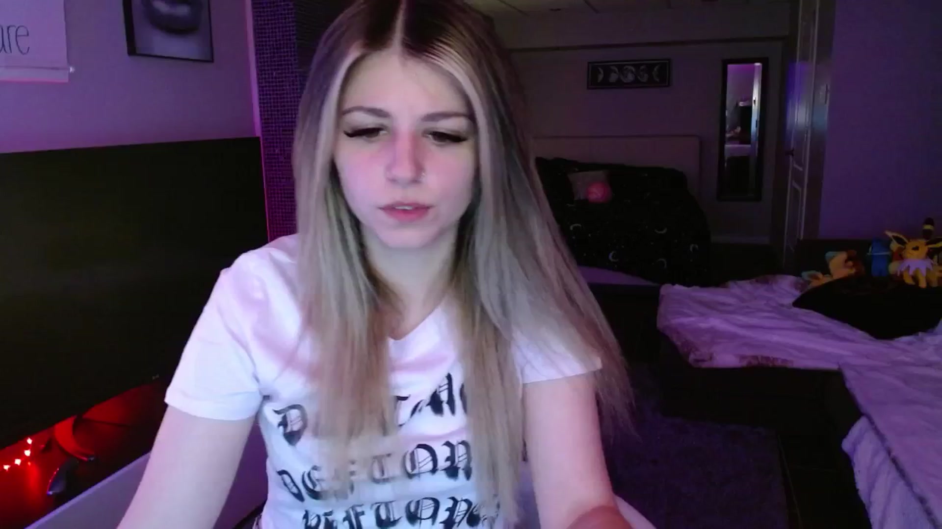 Gallery image thumbnail from Serafina's myfreecams stream on, 09/19/2024, 02:40 image 20 of 20
