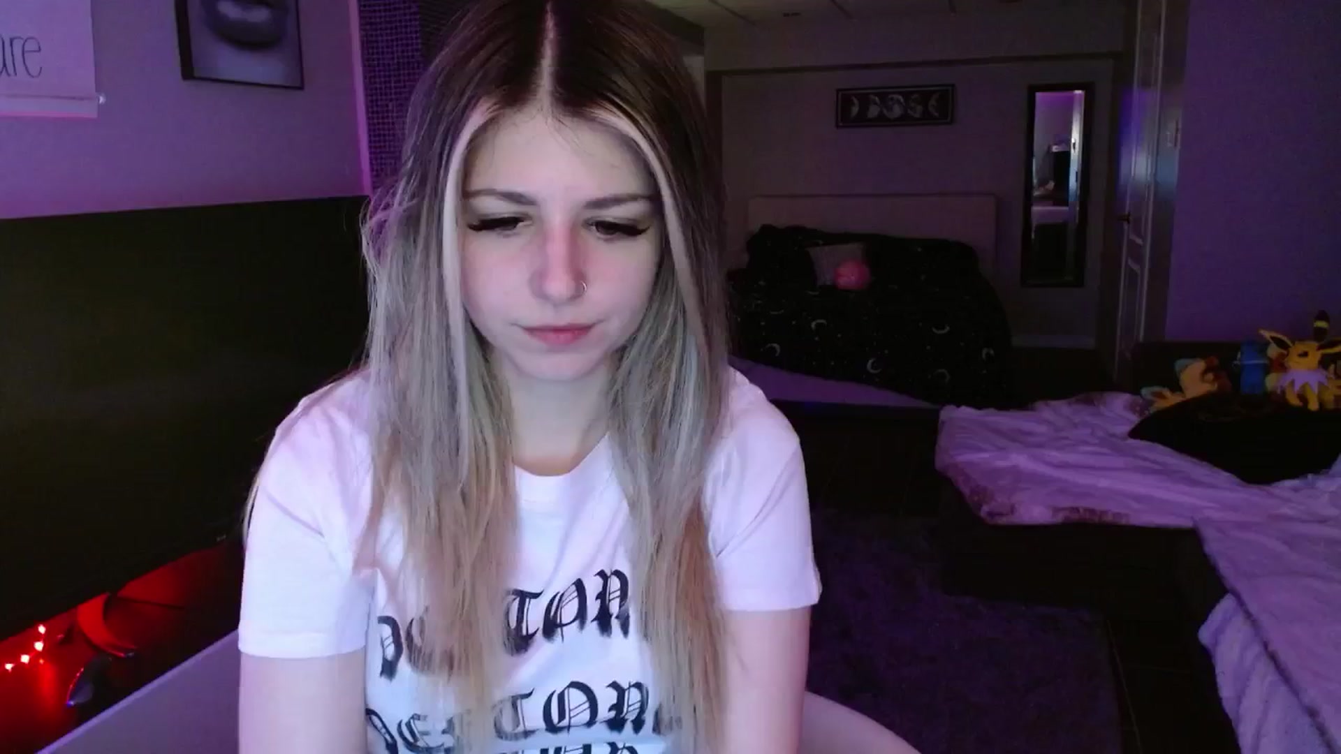 Gallery image thumbnail from Serafina's myfreecams stream on, 09/19/2024, 02:40 image 7 of 20