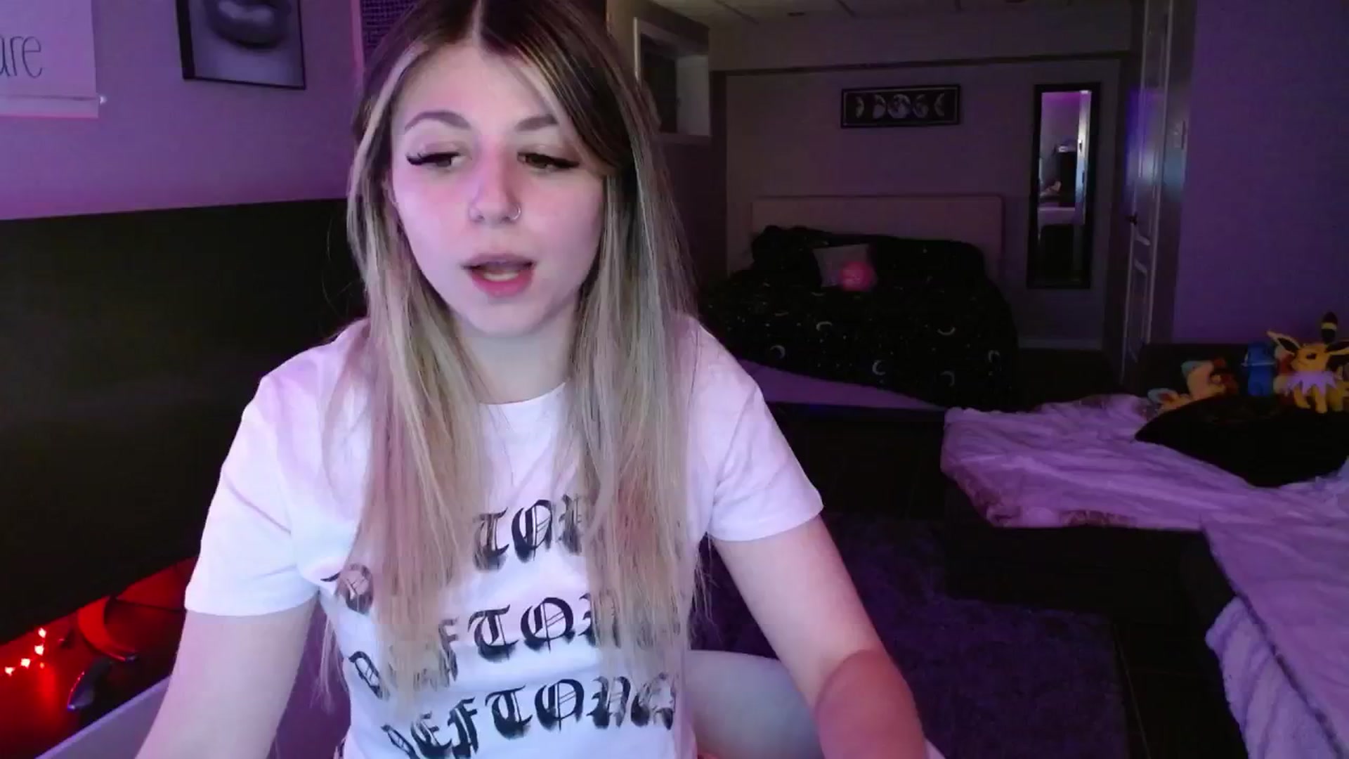 Gallery image thumbnail from Serafina's myfreecams stream on, 09/19/2024, 02:40 image 16 of 20