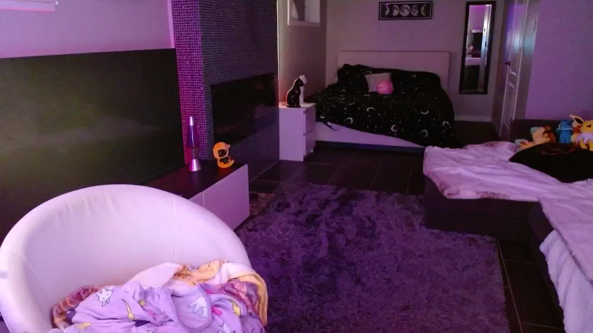 Gallery image thumbnail from Serafina's myfreecams stream on, 09/19/2024, 03:54 image 13 of 20
