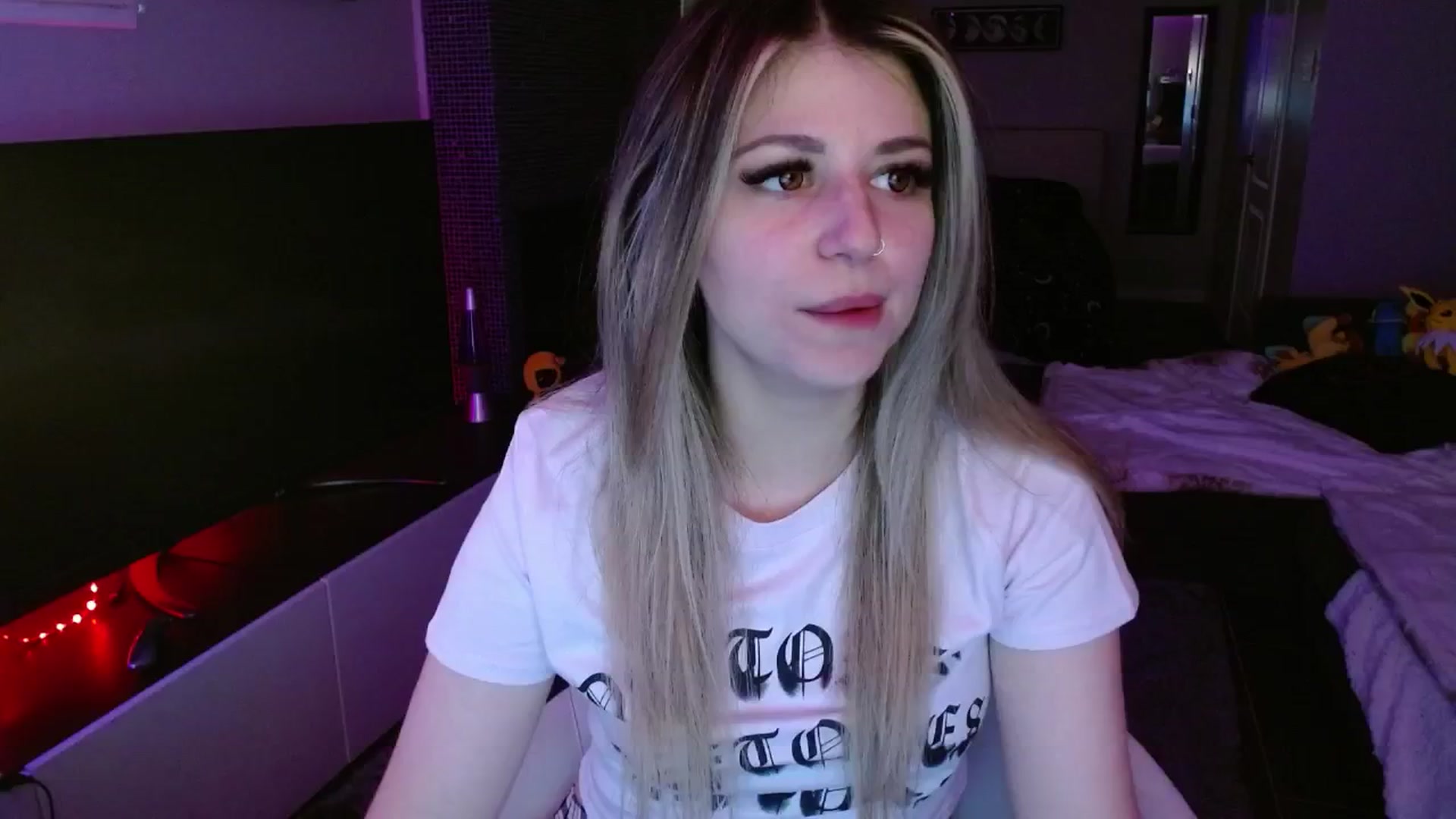 Gallery image thumbnail from Serafina's myfreecams stream on, 09/19/2024, 03:54 image 5 of 20