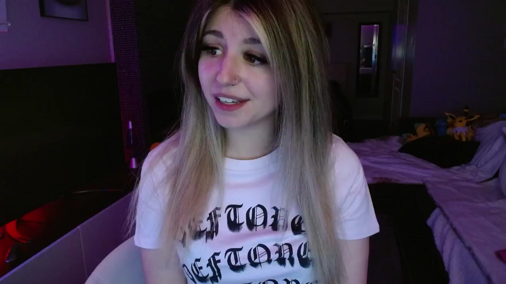 Gallery image thumbnail from Serafina's myfreecams stream on, 09/19/2024, 03:54 image 17 of 20