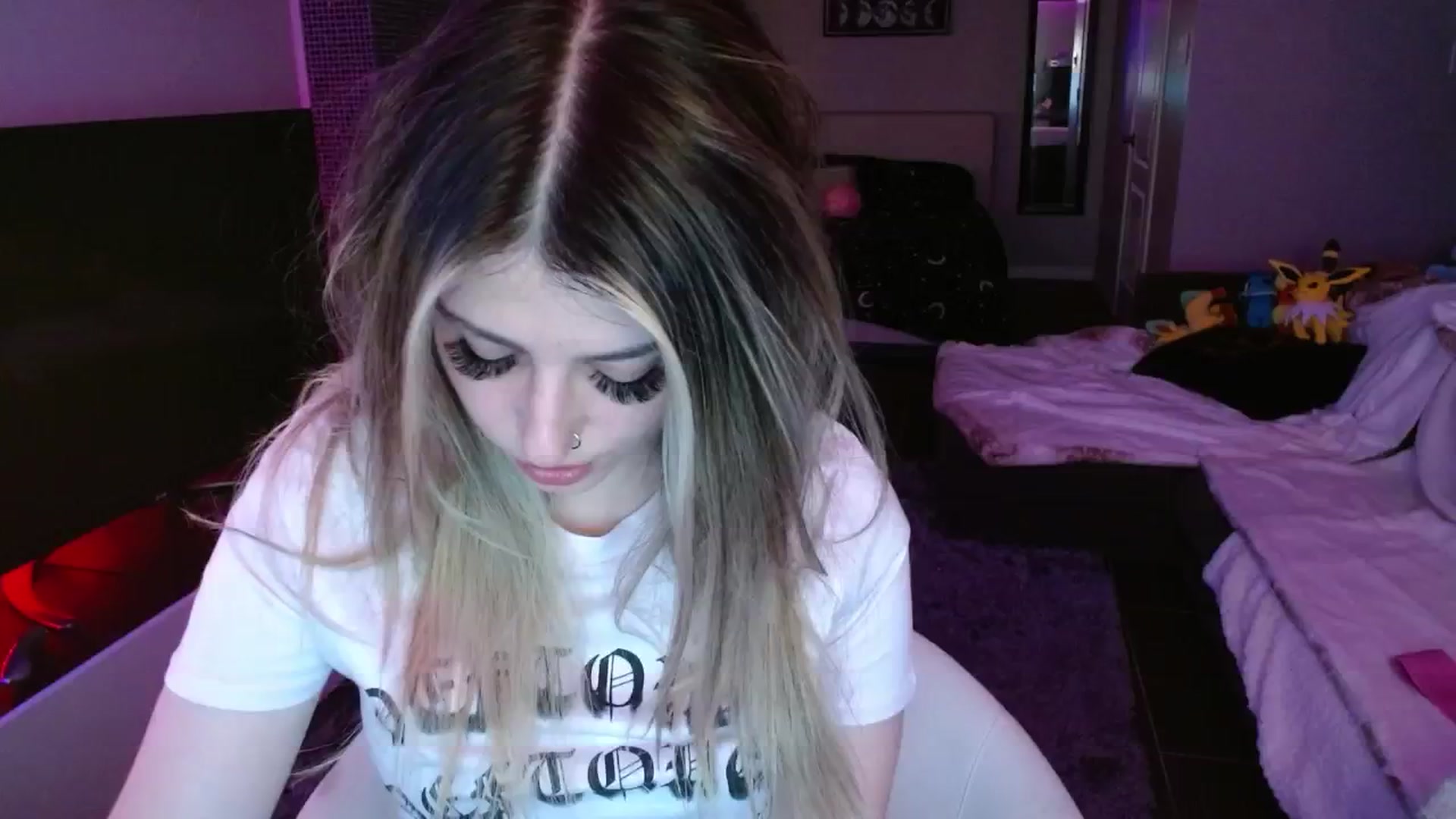 Gallery image thumbnail from Serafina's myfreecams stream on, 09/19/2024, 05:52 image 17 of 20