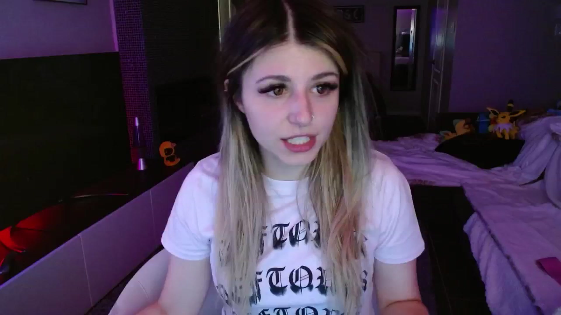 Gallery image thumbnail from Serafina's myfreecams stream on, 09/19/2024, 05:52 image 9 of 20