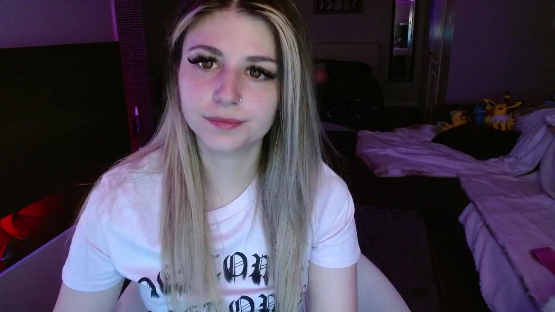 Gallery image thumbnail from Serafina's myfreecams stream on, 09/19/2024, 05:52 image 15 of 20