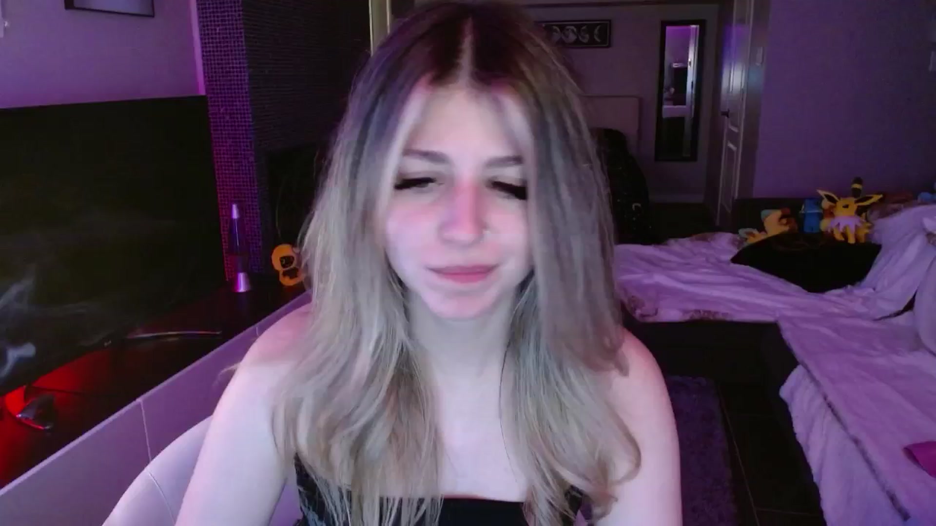 Gallery image thumbnail from Serafina's myfreecams stream on, 09/21/2024, 03:55 image 20 of 20
