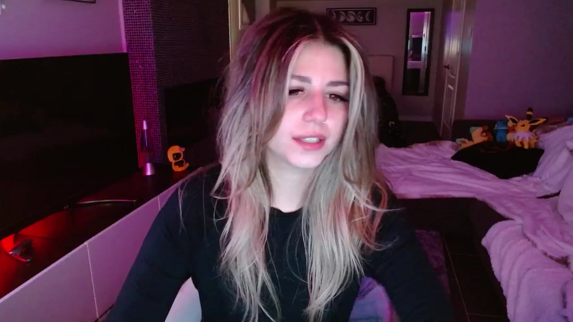 Gallery image thumbnail from Serafina's myfreecams stream on, 09/25/2024, 05:48 image 14 of 20