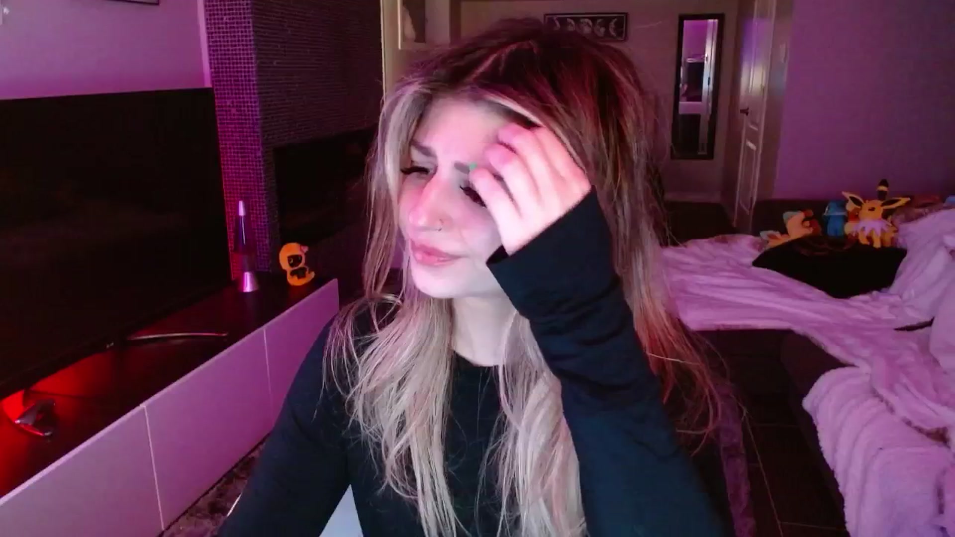 Gallery image thumbnail from Serafina's myfreecams stream on, 09/25/2024, 05:48 image 13 of 20
