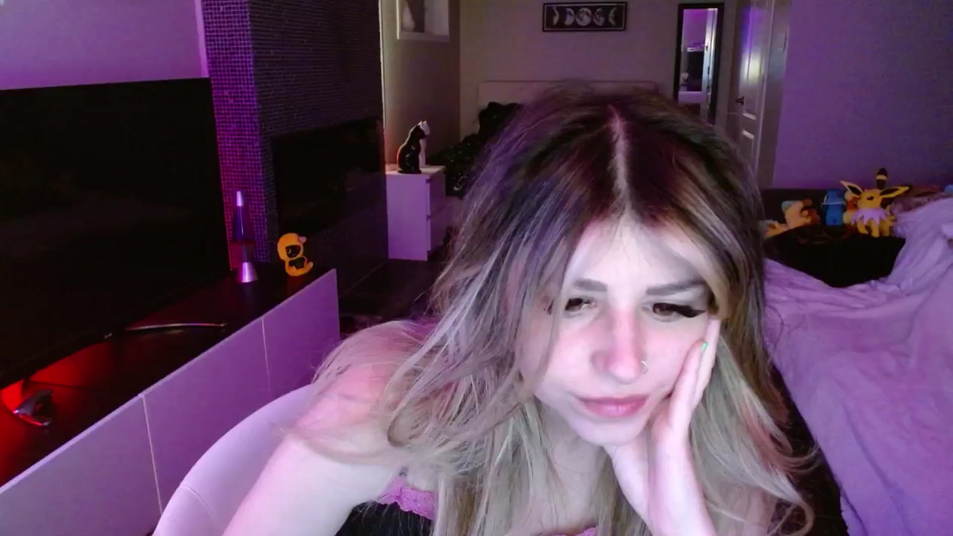 Gallery image thumbnail from Serafina's myfreecams stream on, 09/26/2024, 05:26 image 6 of 20