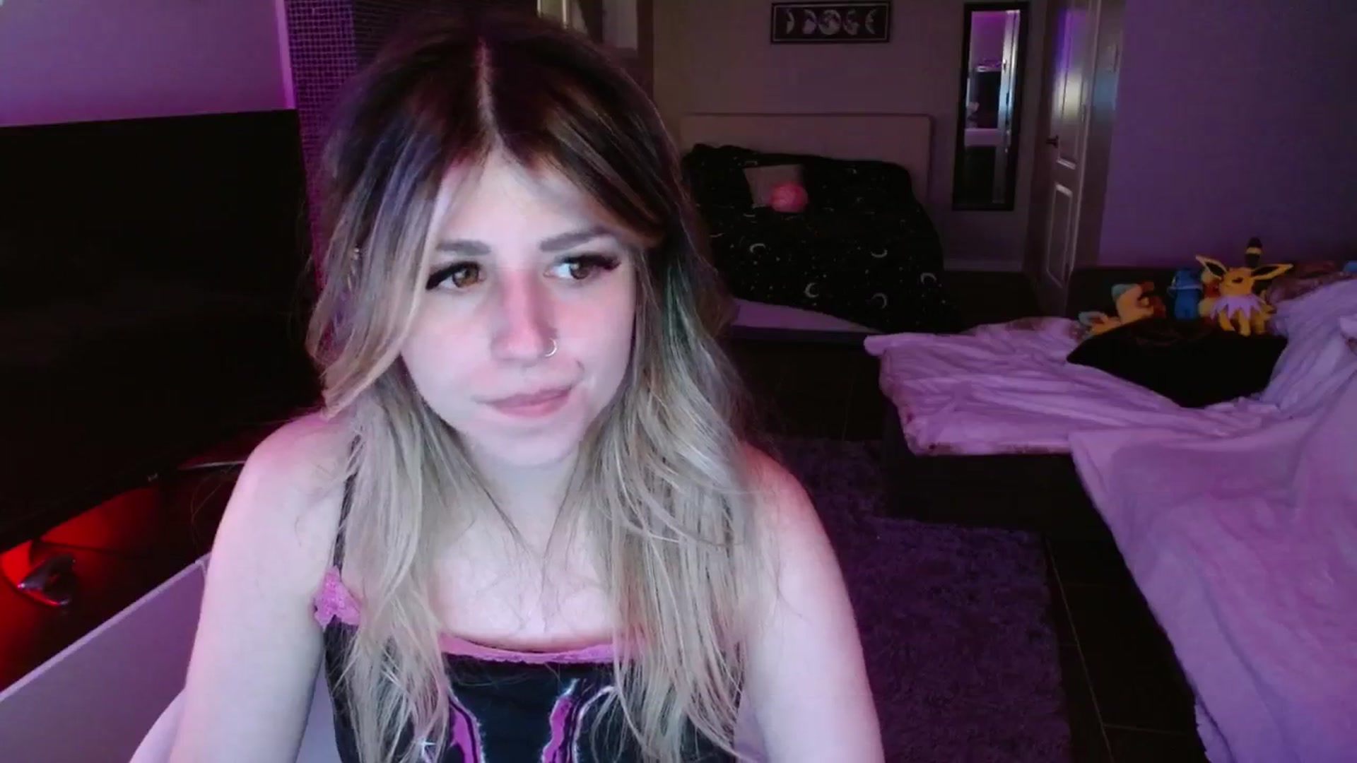 Gallery image thumbnail from Serafina's myfreecams stream on, 09/26/2024, 05:26 image 16 of 20