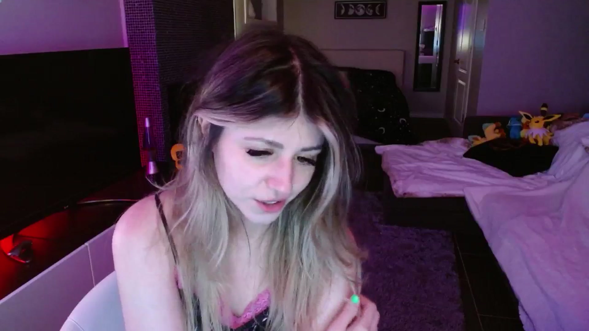 Gallery image thumbnail from Serafina's myfreecams stream on, 09/26/2024, 05:26 image 18 of 20