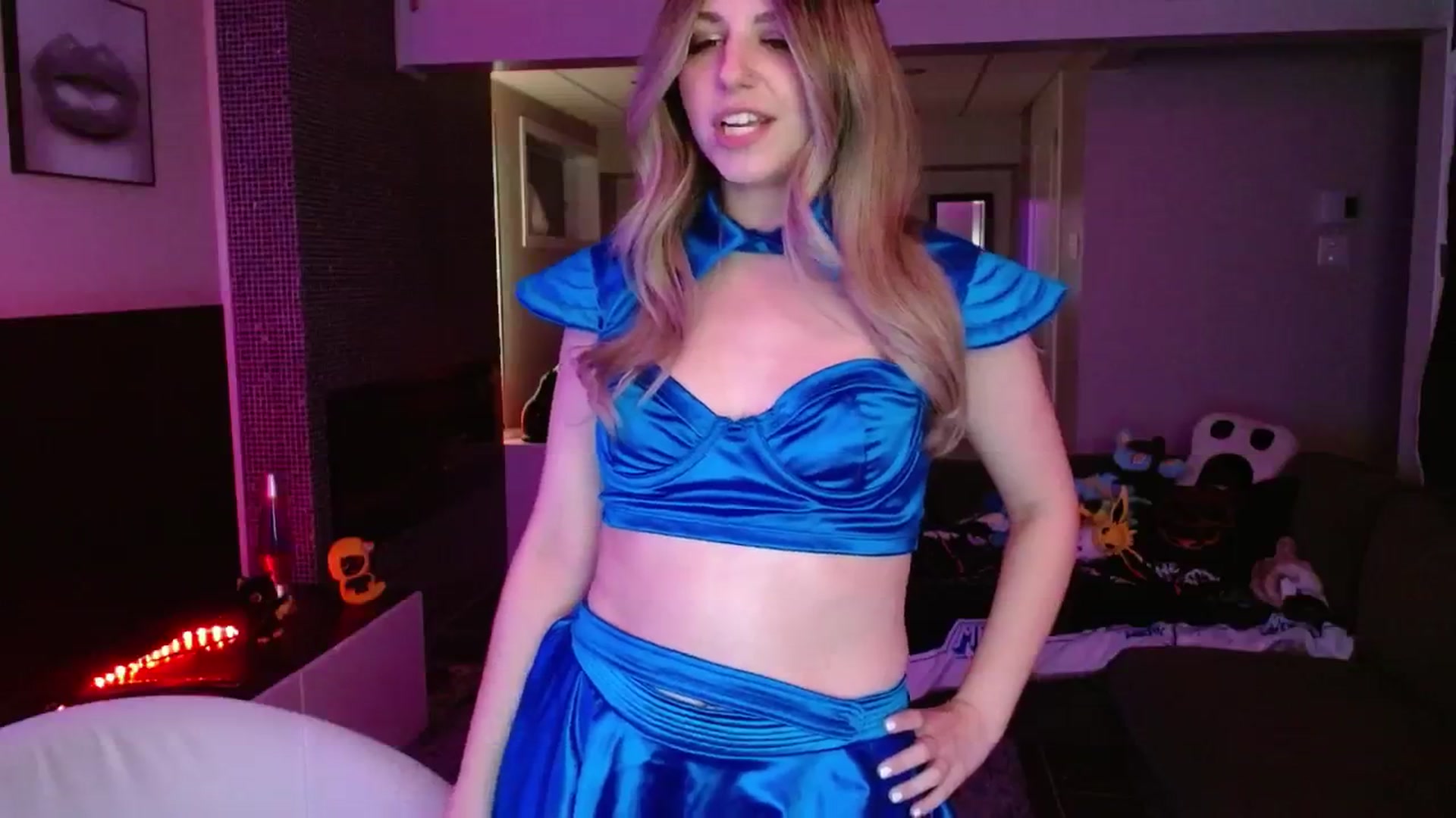 Gallery image thumbnail from Serafina's myfreecams stream on, 10/04/2024, 04:56 image 19 of 20