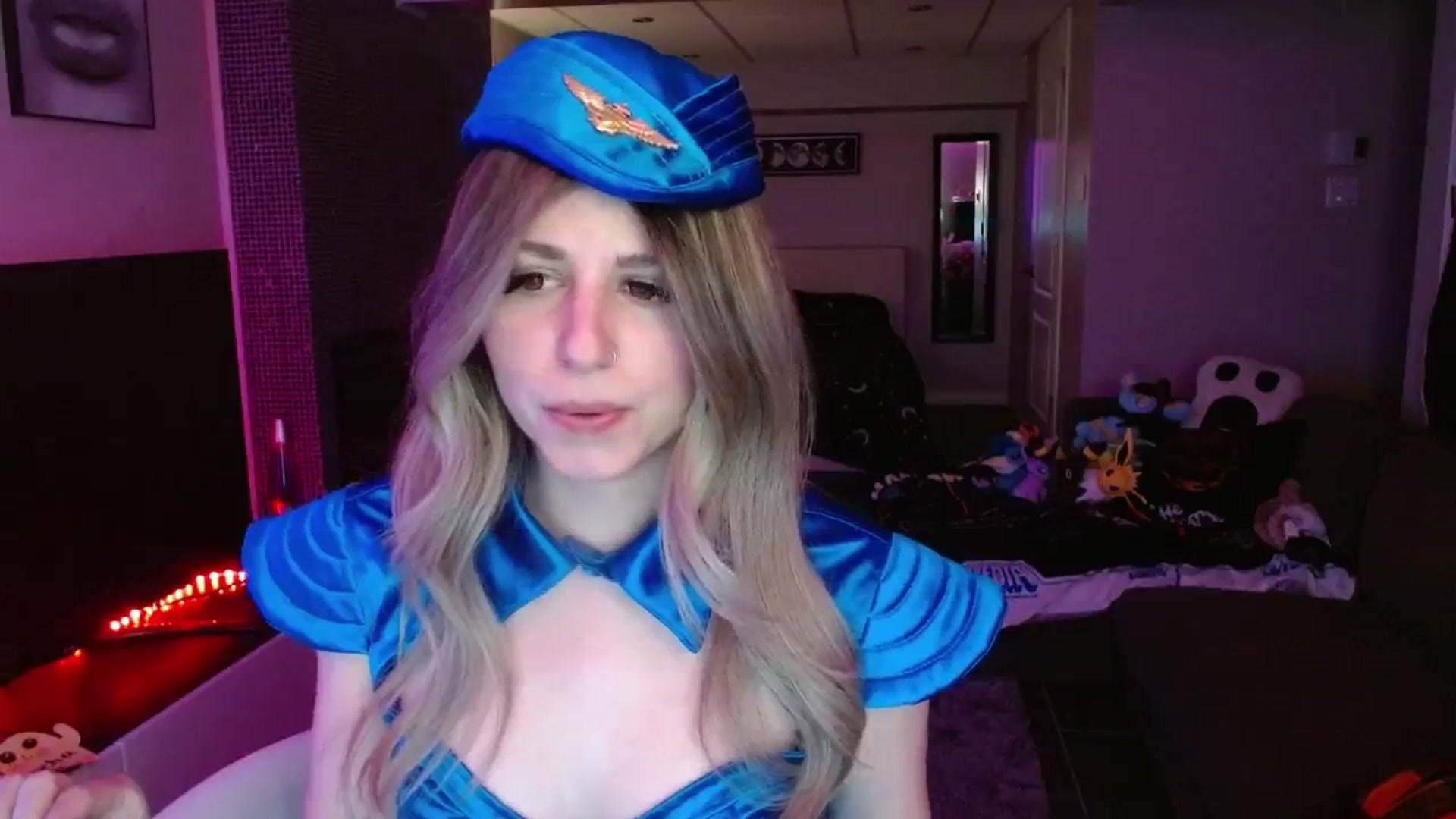 Gallery image thumbnail from Serafina's myfreecams stream on, 10/04/2024, 04:56 image 9 of 20