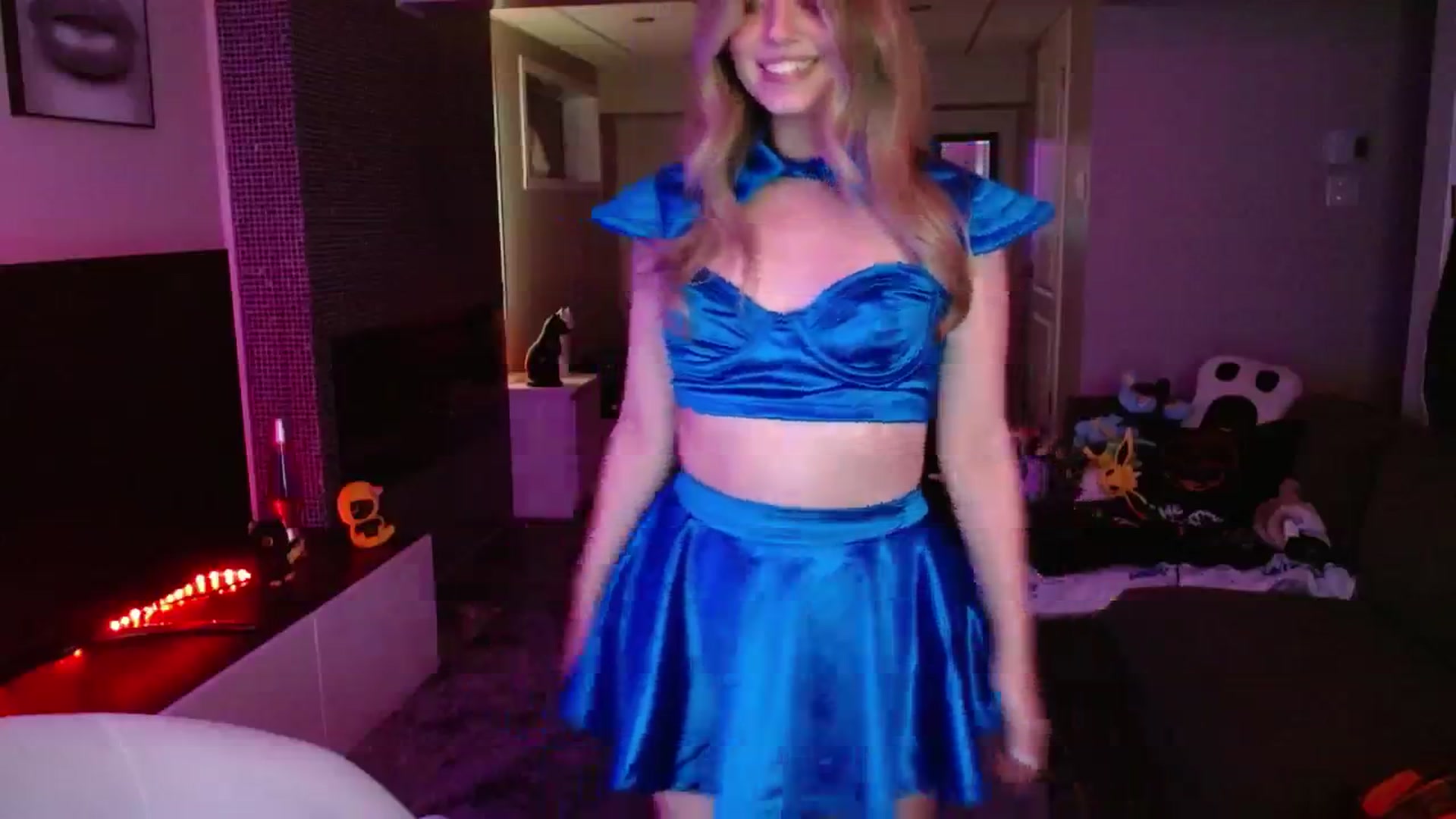 Gallery image thumbnail from Serafina's myfreecams stream on, 10/04/2024, 04:56 image 14 of 20