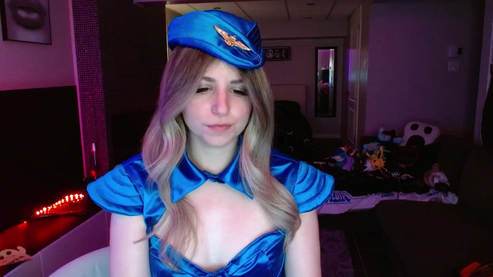 Gallery image thumbnail from Serafina's myfreecams stream on, 10/04/2024, 04:56 image 6 of 20