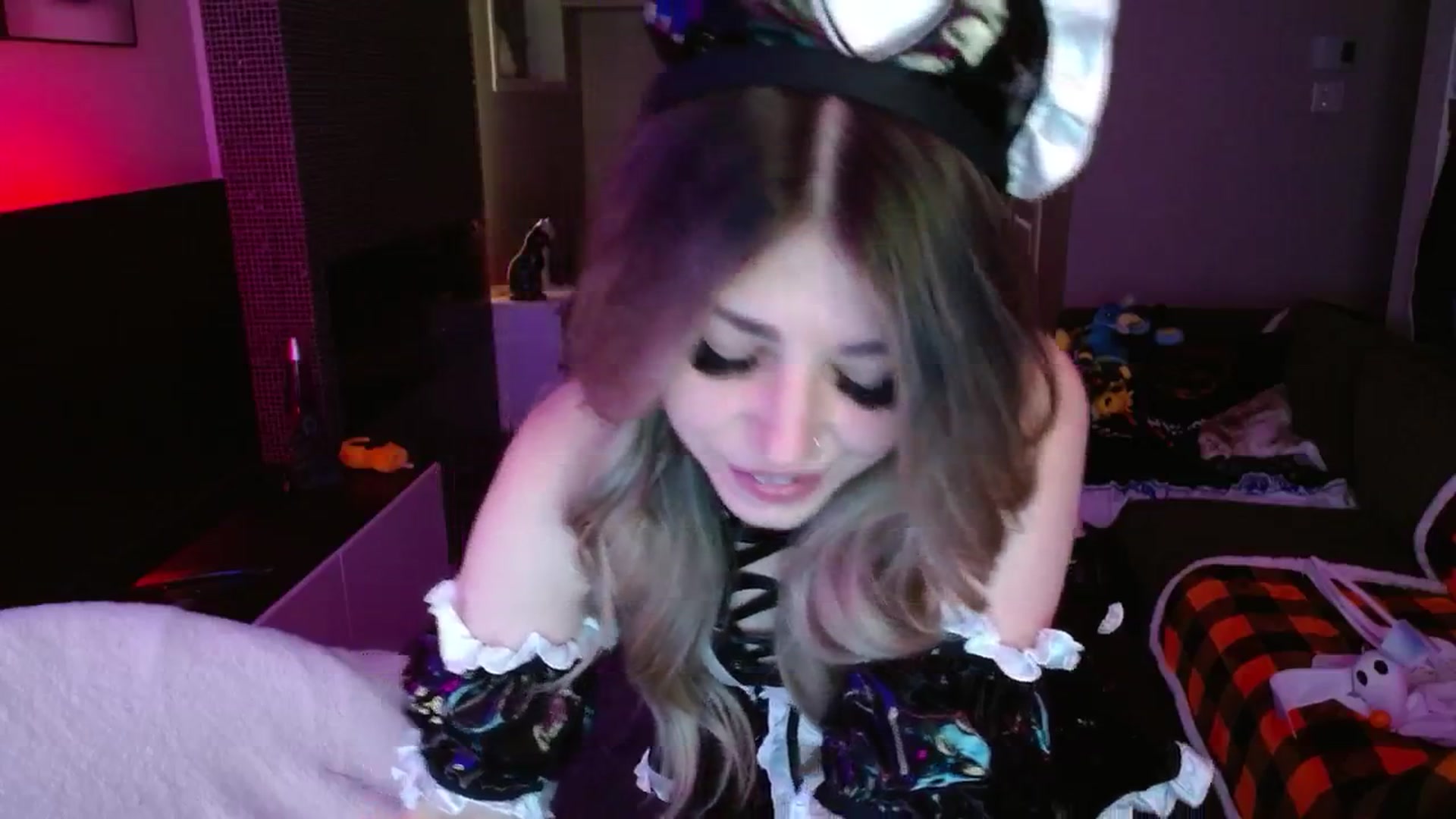 Gallery image thumbnail from Serafina's myfreecams stream on, 10/09/2024, 02:10 image 8 of 20