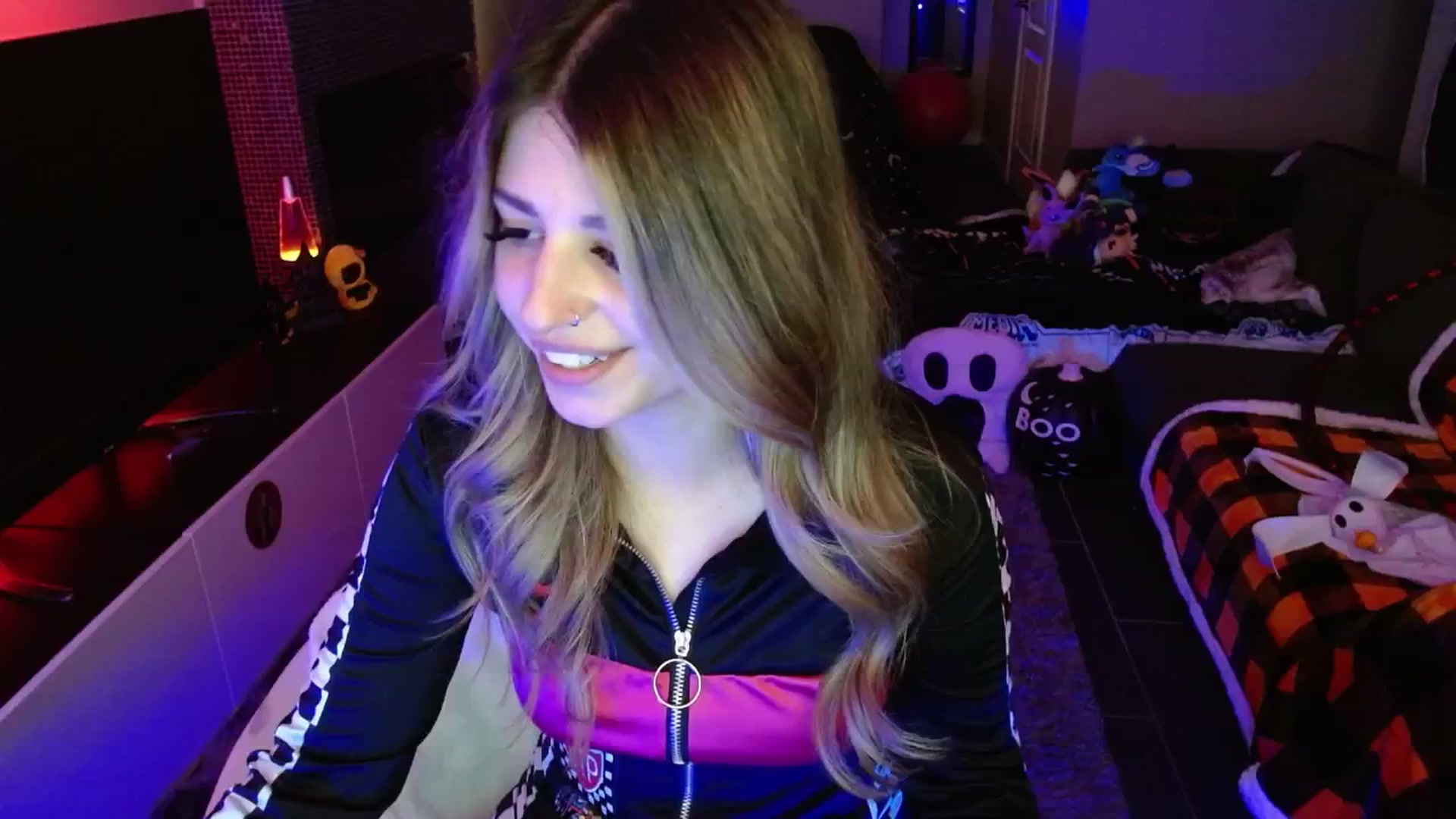 Gallery image thumbnail from Serafina's myfreecams stream on, 10/09/2024, 04:35 image 10 of 20
