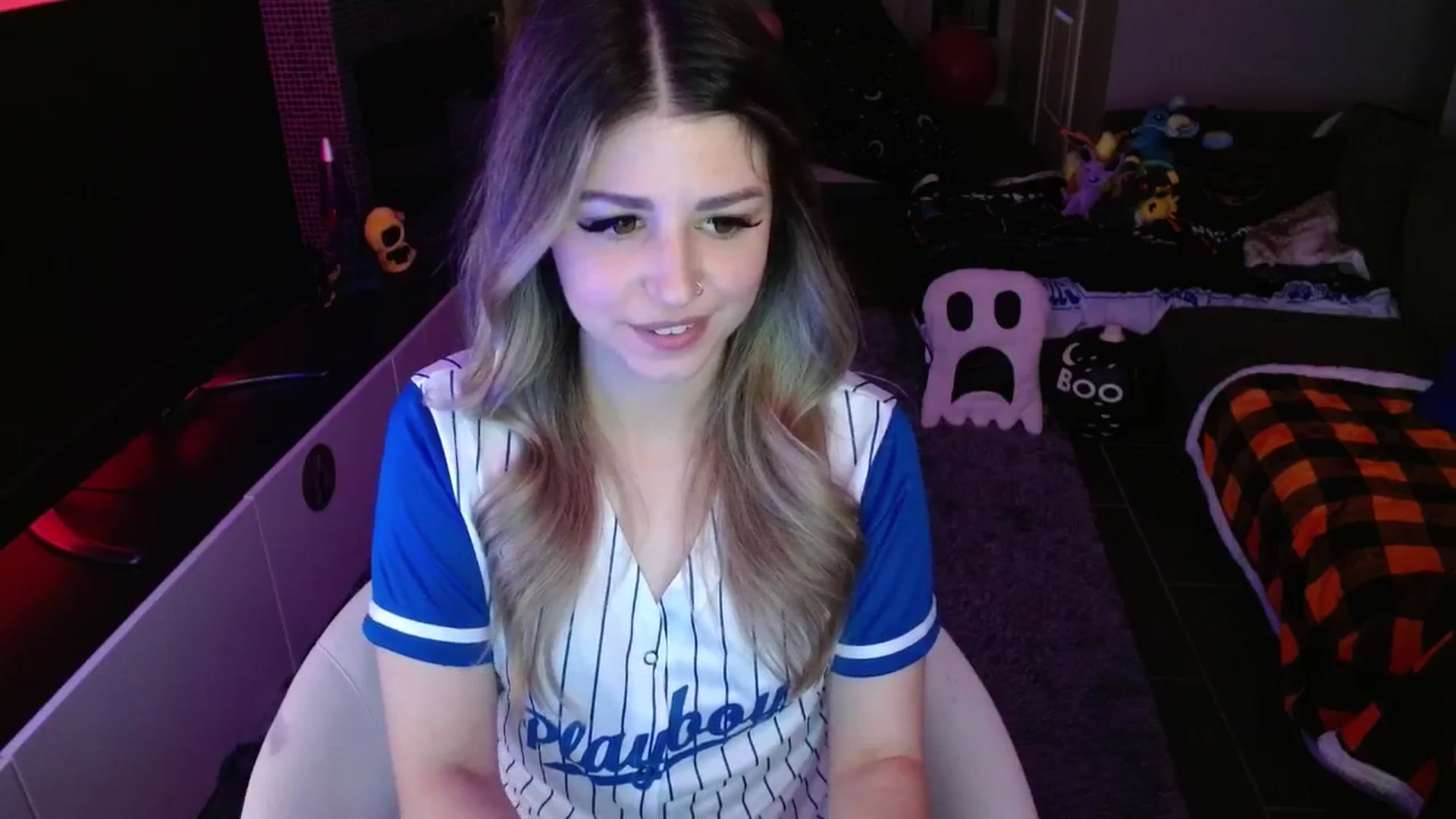 Gallery image thumbnail from Serafina's myfreecams stream on, 10/10/2024, 03:41 image 19 of 20