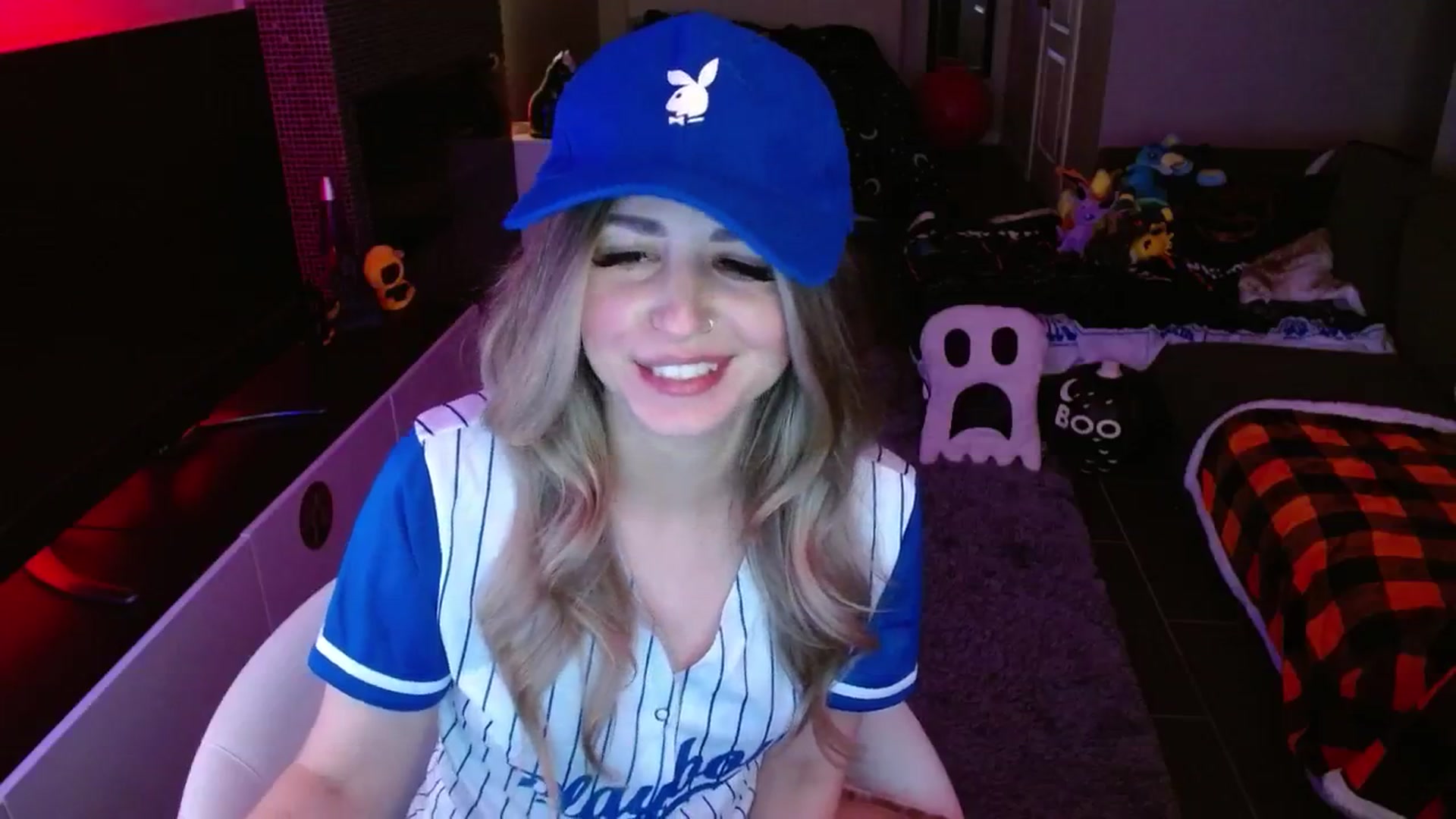 Gallery image thumbnail from Serafina's myfreecams stream on, 10/10/2024, 03:41 image 4 of 20
