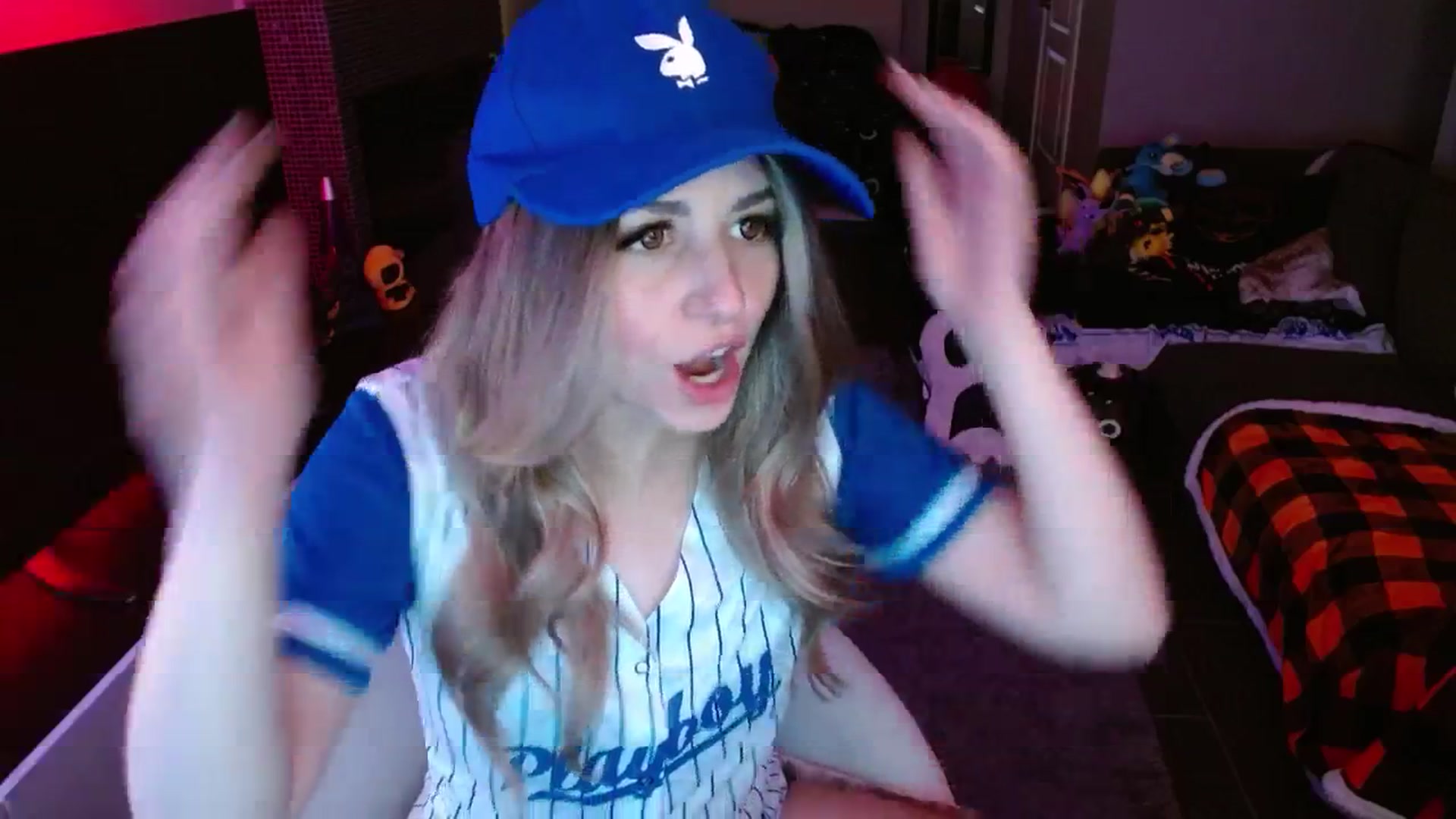Gallery image thumbnail from Serafina's myfreecams stream on, 10/10/2024, 03:41 image 3 of 20