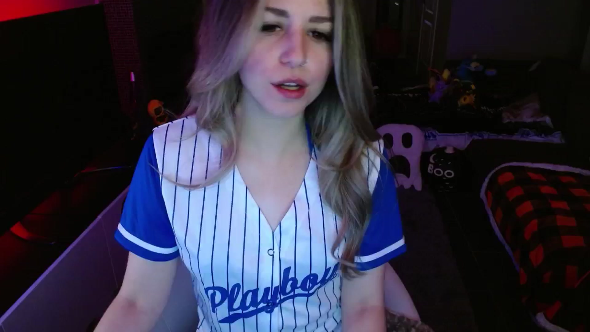 Gallery image thumbnail from Serafina's myfreecams stream on, 10/10/2024, 03:41 image 1 of 20