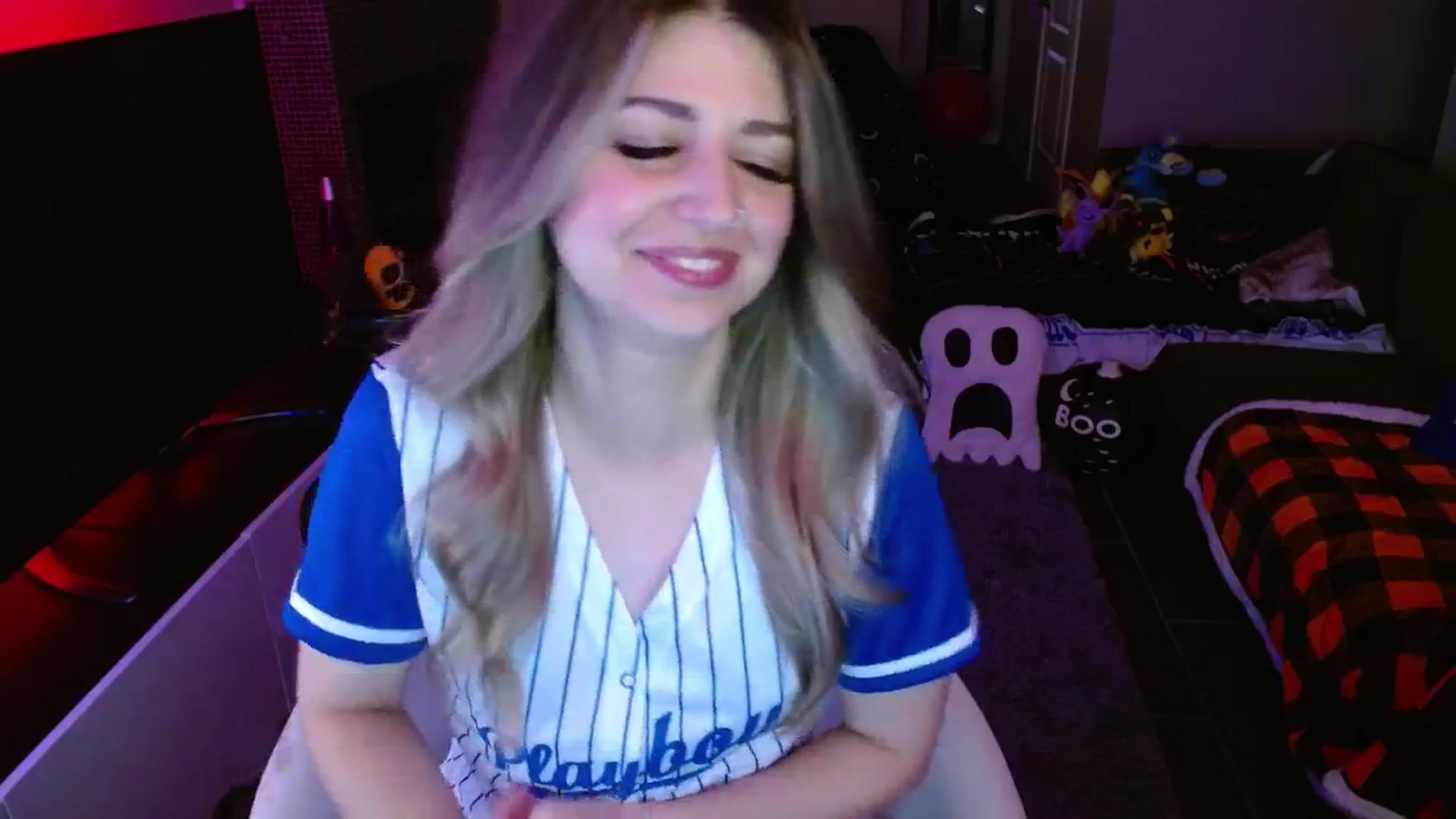 Gallery image thumbnail from Serafina's myfreecams stream on, 10/10/2024, 03:41 image 9 of 20