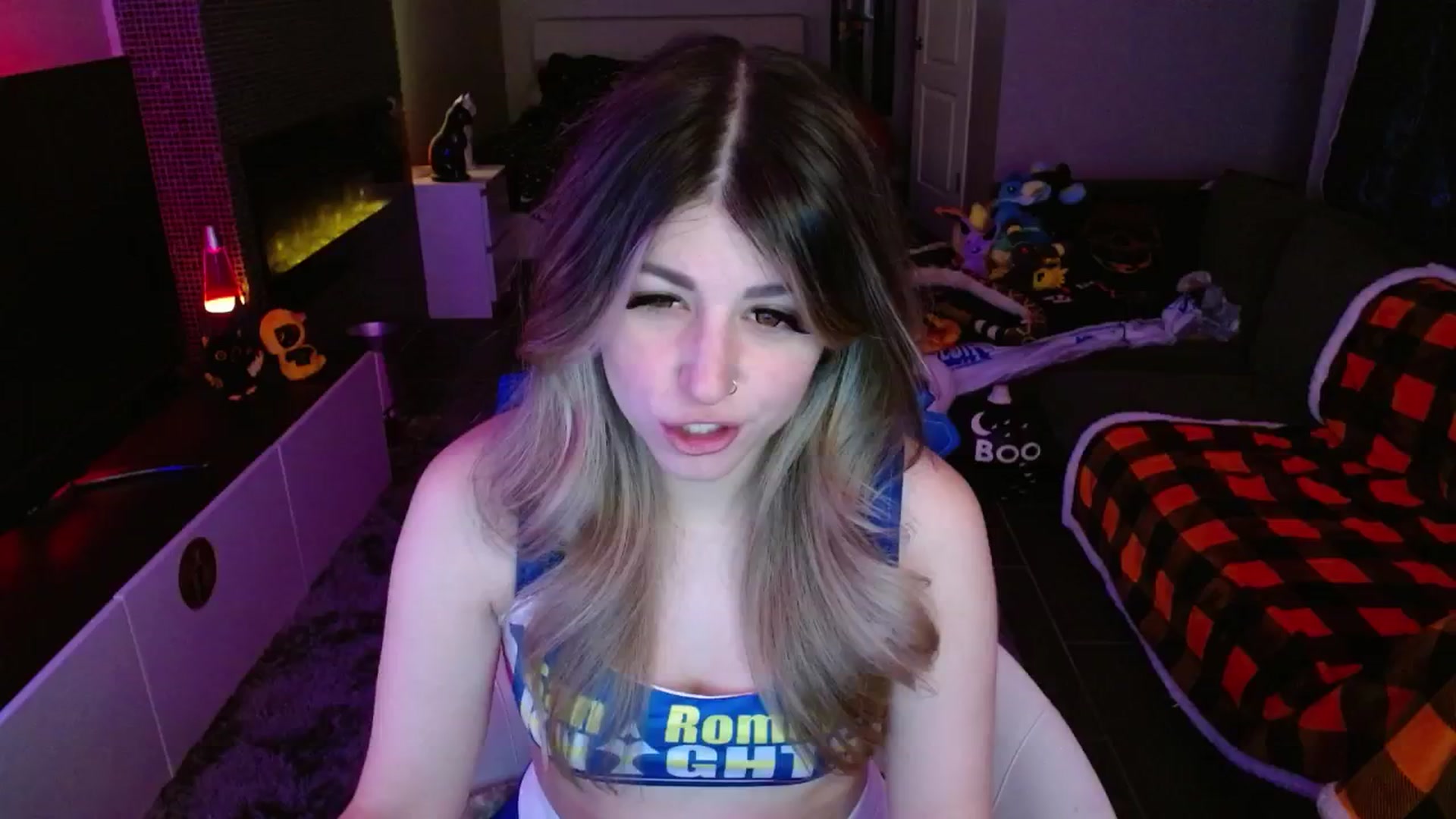 Gallery image thumbnail from Serafina's myfreecams stream on, 10/17/2024, 03:19 image 12 of 20