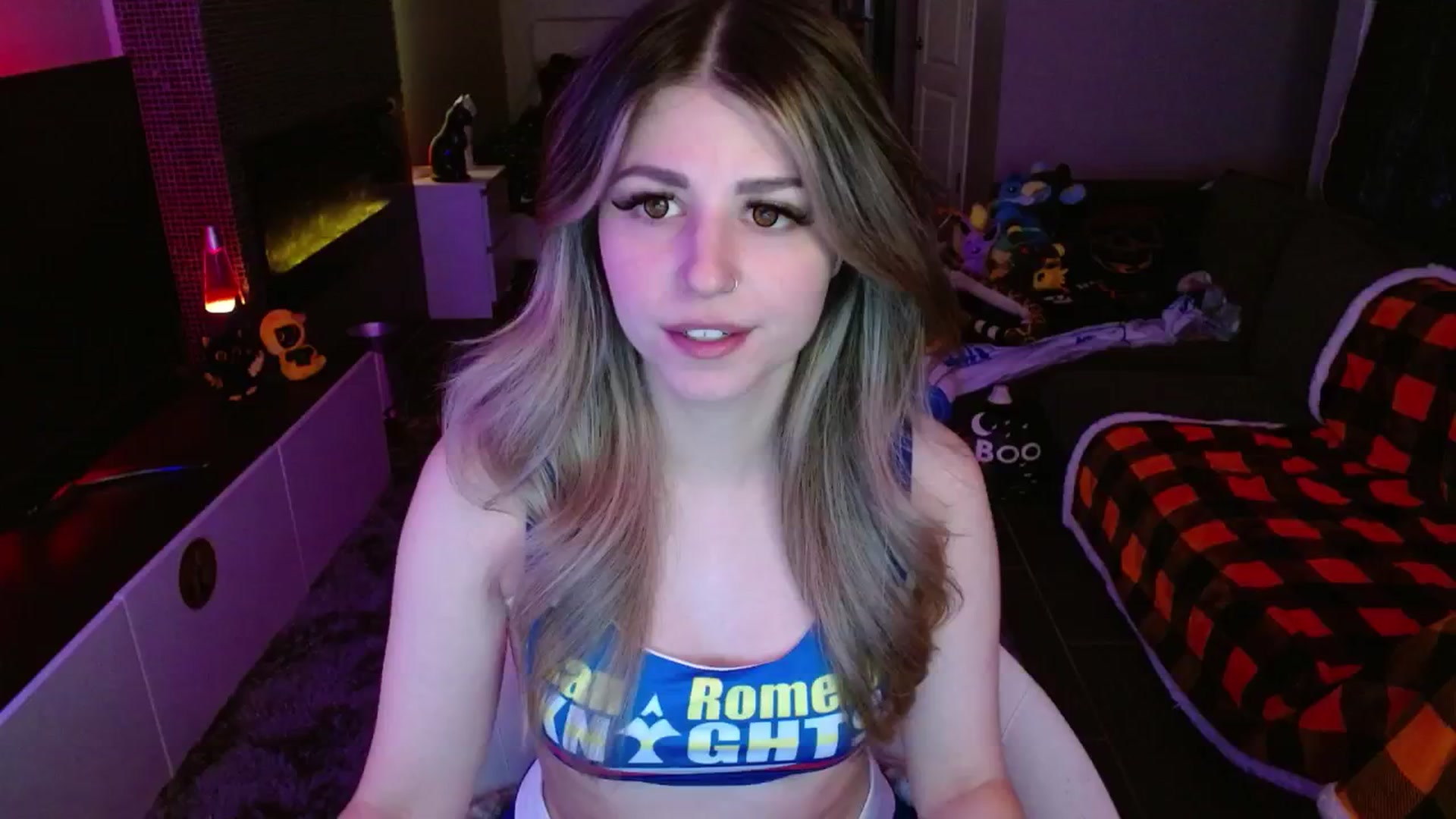 Gallery image thumbnail from Serafina's myfreecams stream on, 10/17/2024, 03:19 image 10 of 20