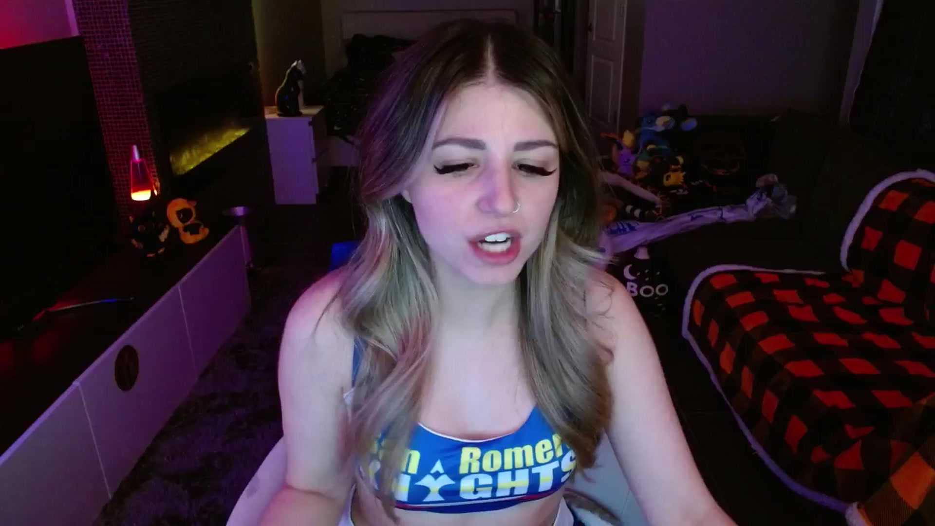 Gallery image thumbnail from Serafina's myfreecams stream on, 10/17/2024, 03:19 image 17 of 20