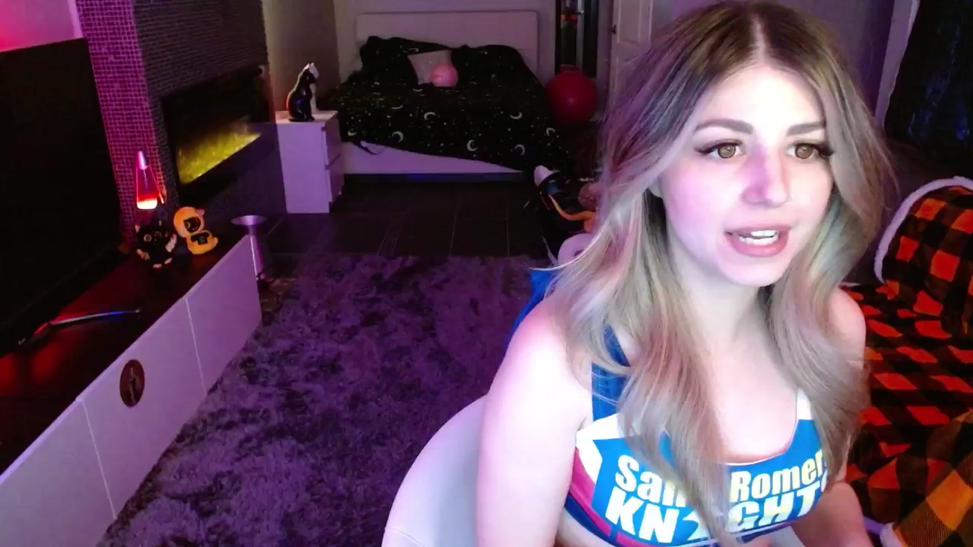 Gallery image thumbnail from Serafina's myfreecams stream on, 10/17/2024, 03:19 image 7 of 20