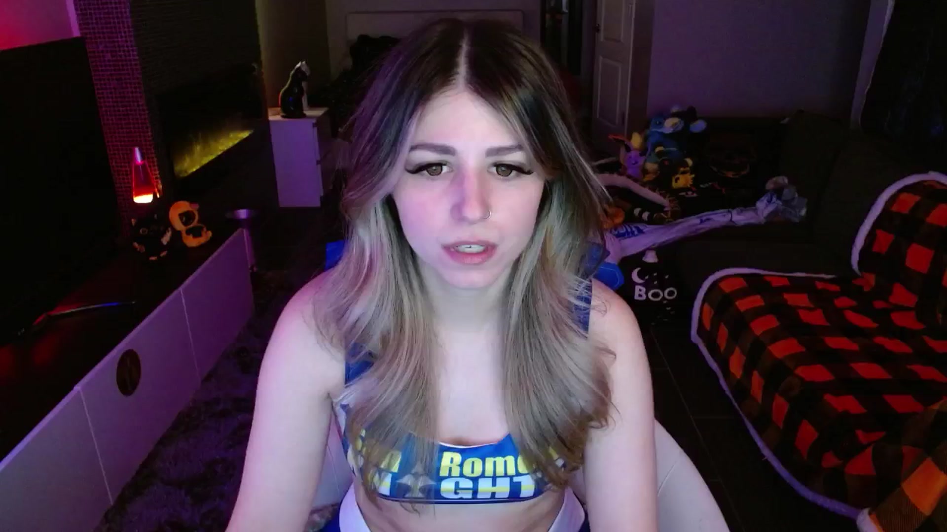 Gallery image thumbnail from Serafina's myfreecams stream on, 10/17/2024, 03:19 image 11 of 20
