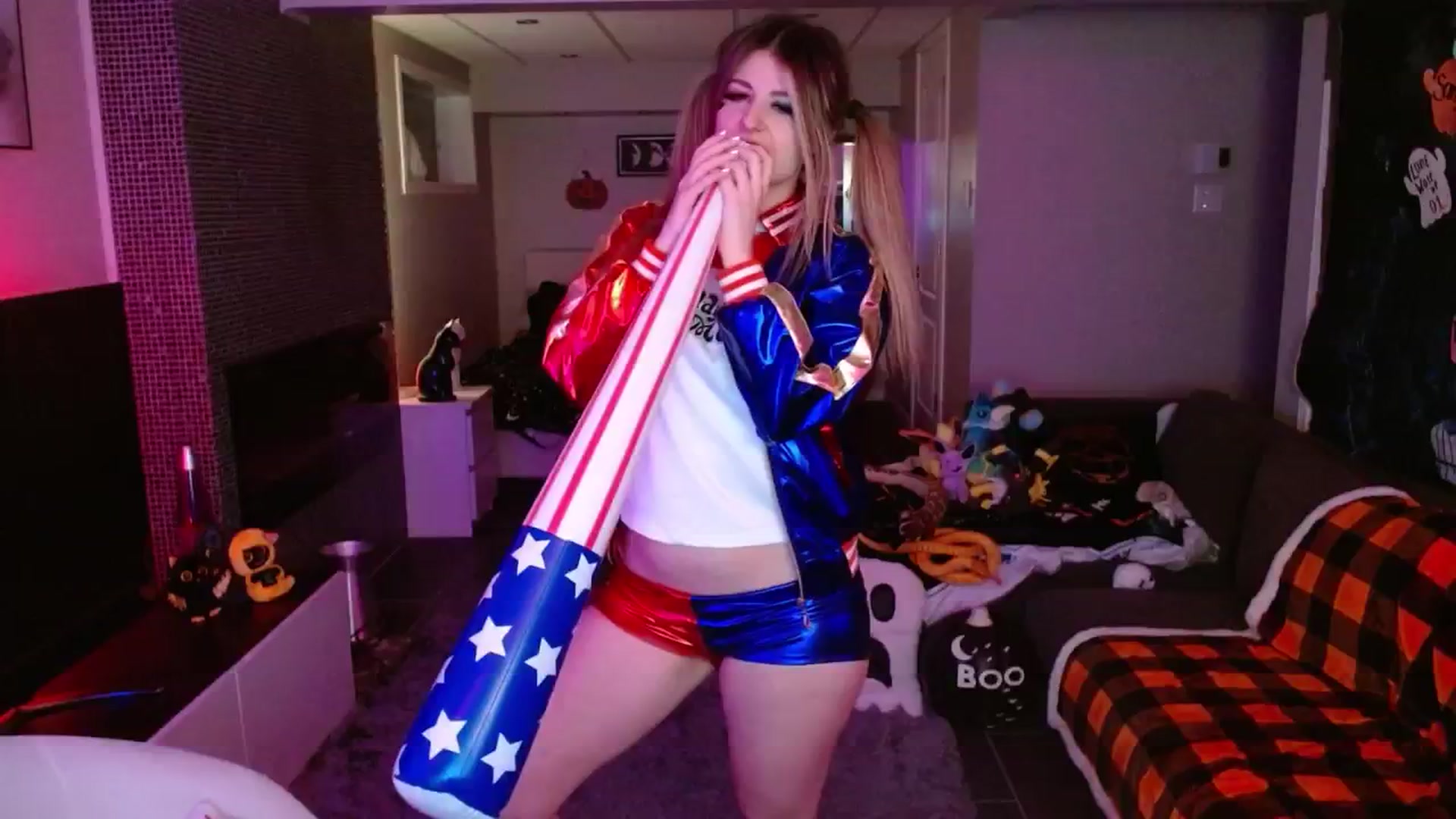 Gallery image thumbnail from Serafina's myfreecams stream on, 10/25/2024, 02:22 image 20 of 20